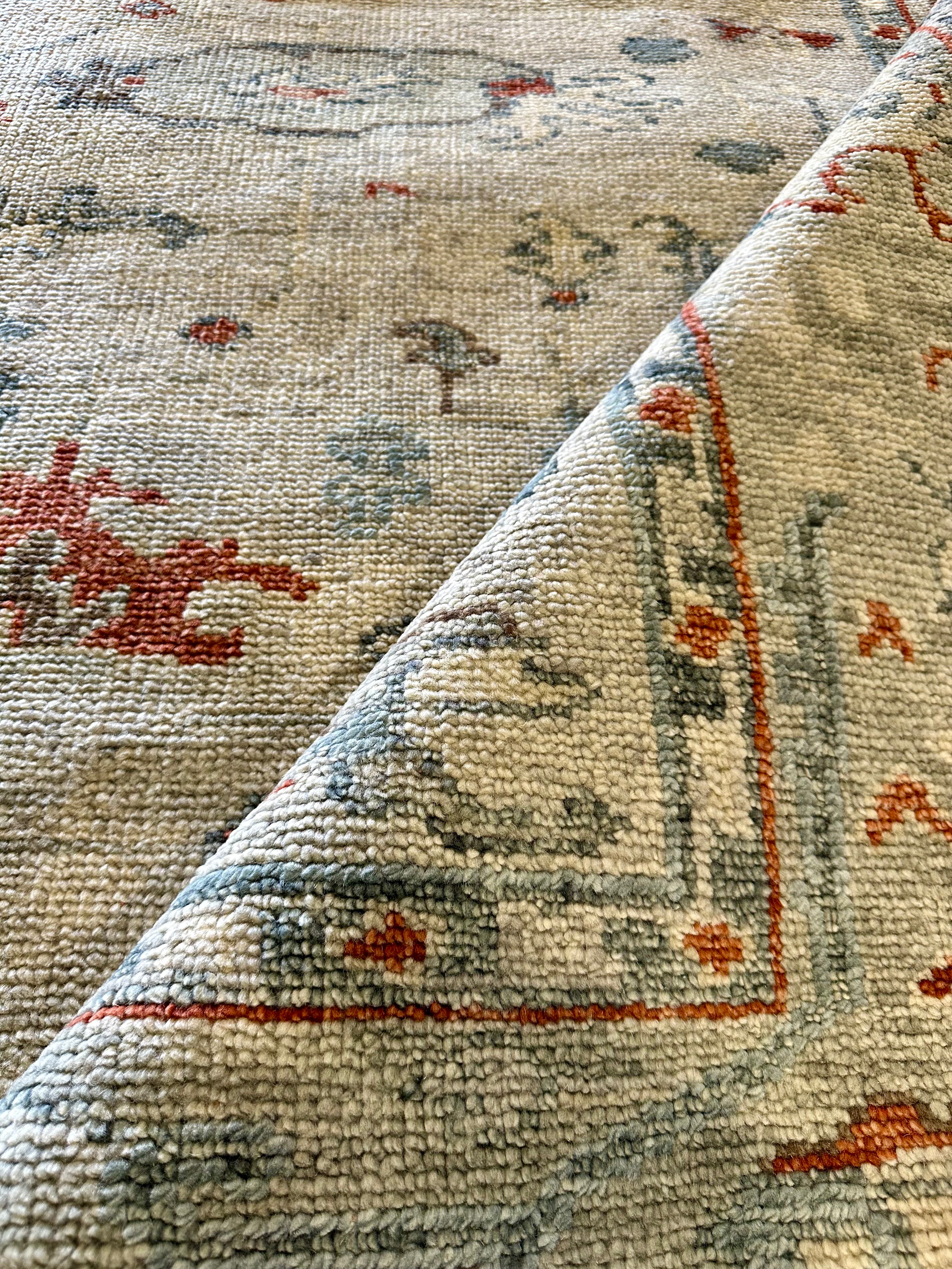 Lyla 8x10  Silver and Beige Hand-Knotted Oushak Rug