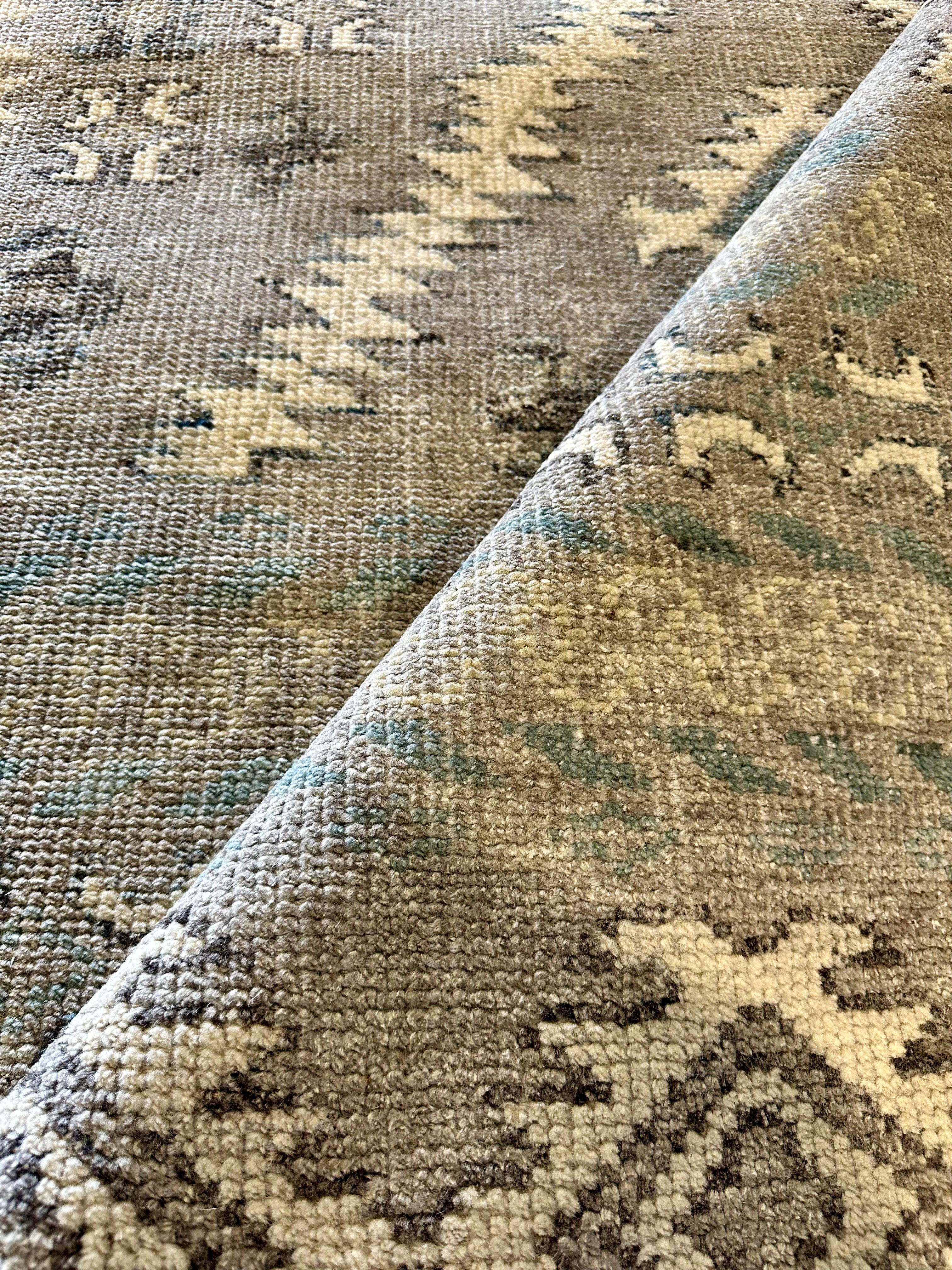 Julia 8x10  Grey and Silver Oushak Rug