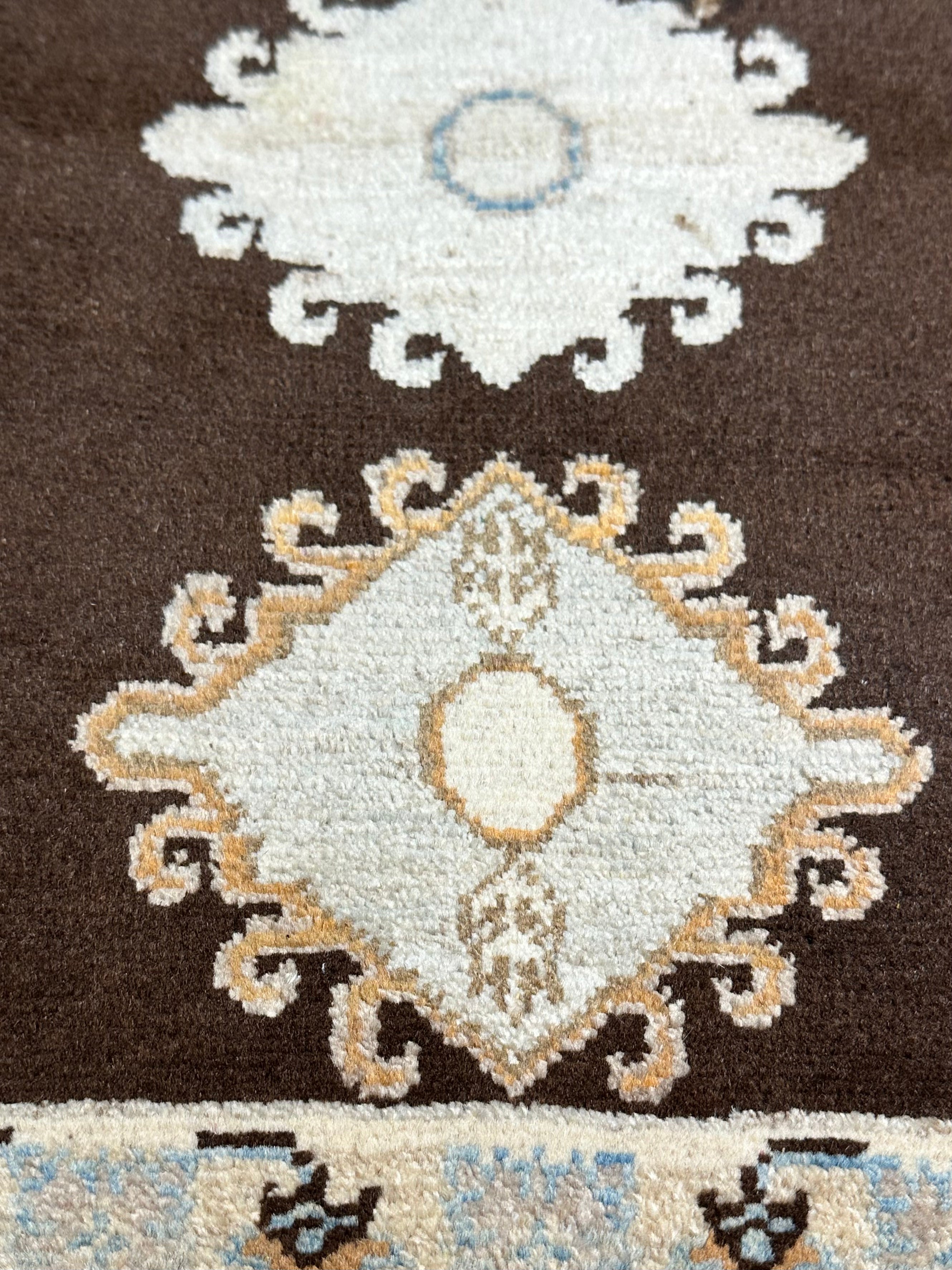 Abby Stevens 1.10x3 Brown Hand-Knotted Oushak