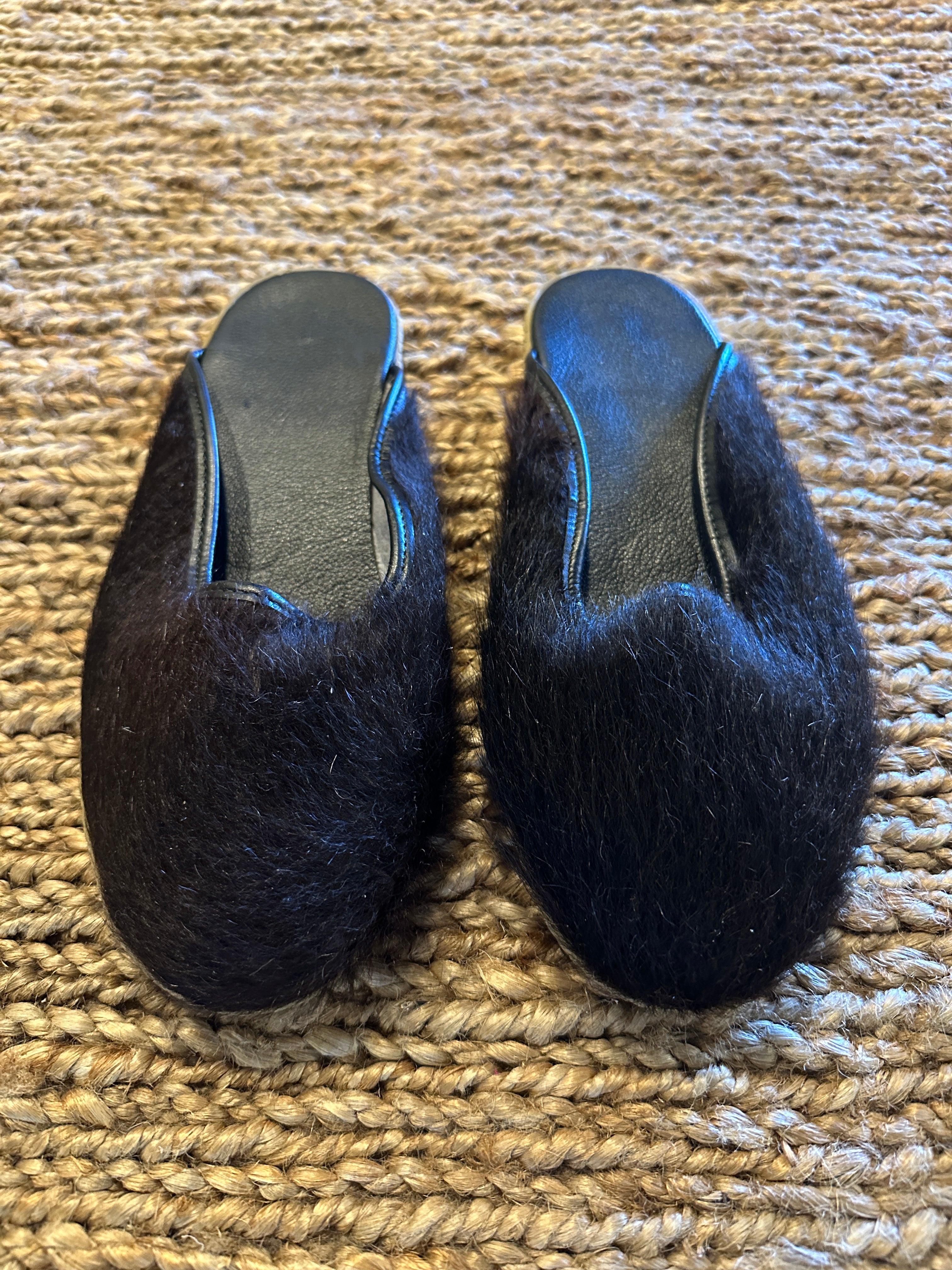 Cowhide Black Shoe Slipper