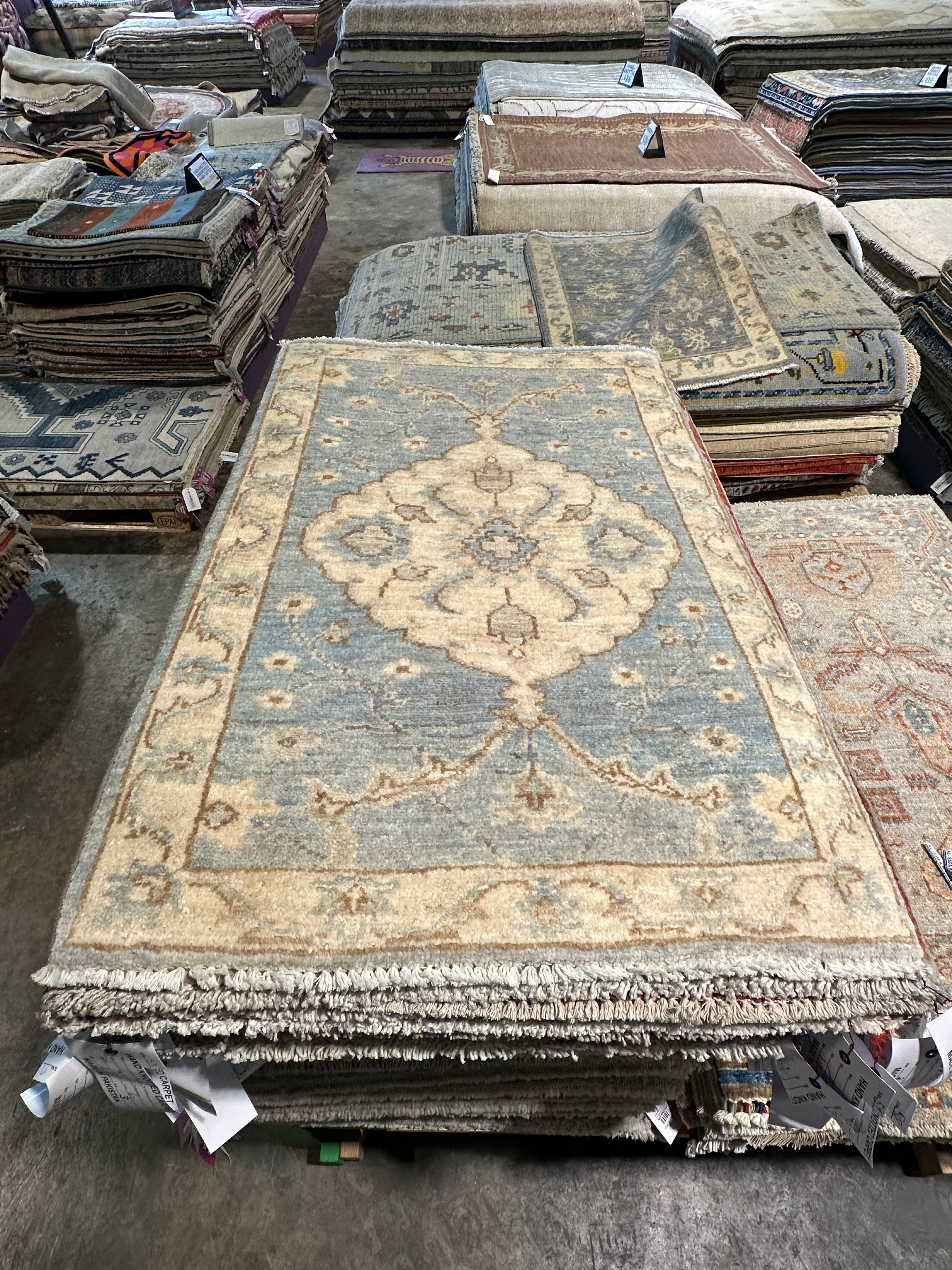 Ellie Cluett 1.11x2.11 Blue Whitewashed Hand-Knotted Oushak