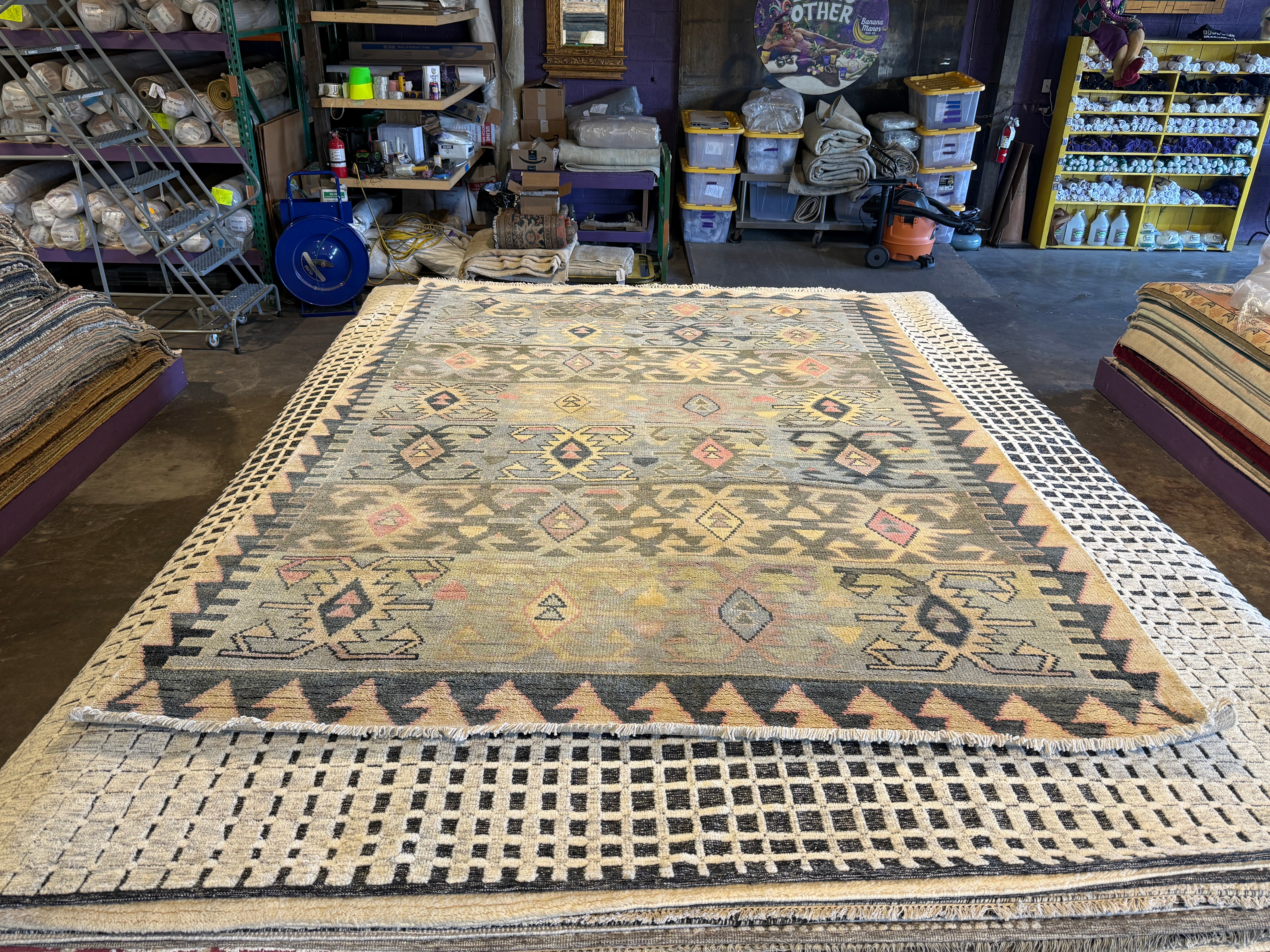Zelia Rose 8.3x11.6 Hand-Knotted Tan & Grey Ikat