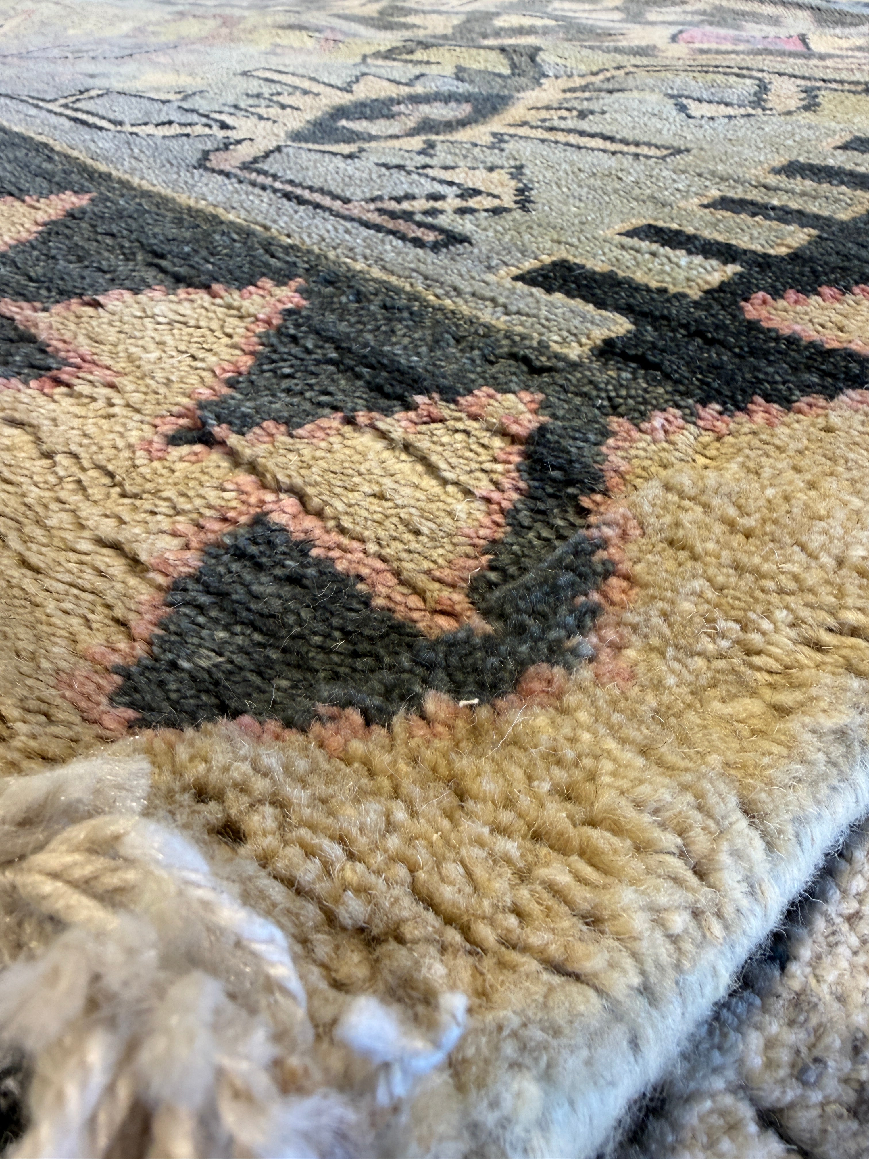 Zelia Rose 8.3x11.6 Hand-Knotted Tan & Grey Ikat
