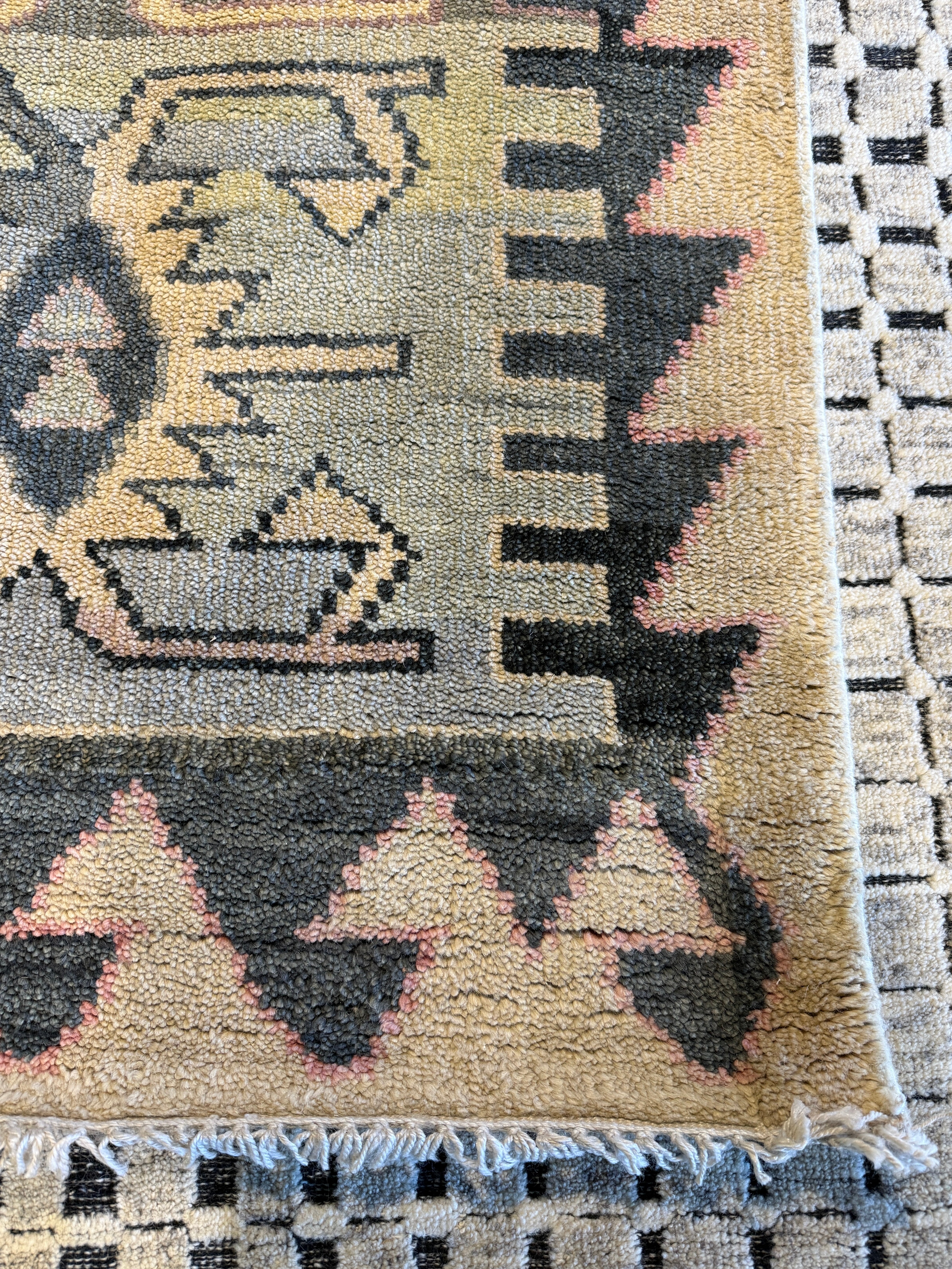 Zelia Rose 8.3x11.6 Hand-Knotted Tan & Grey Ikat