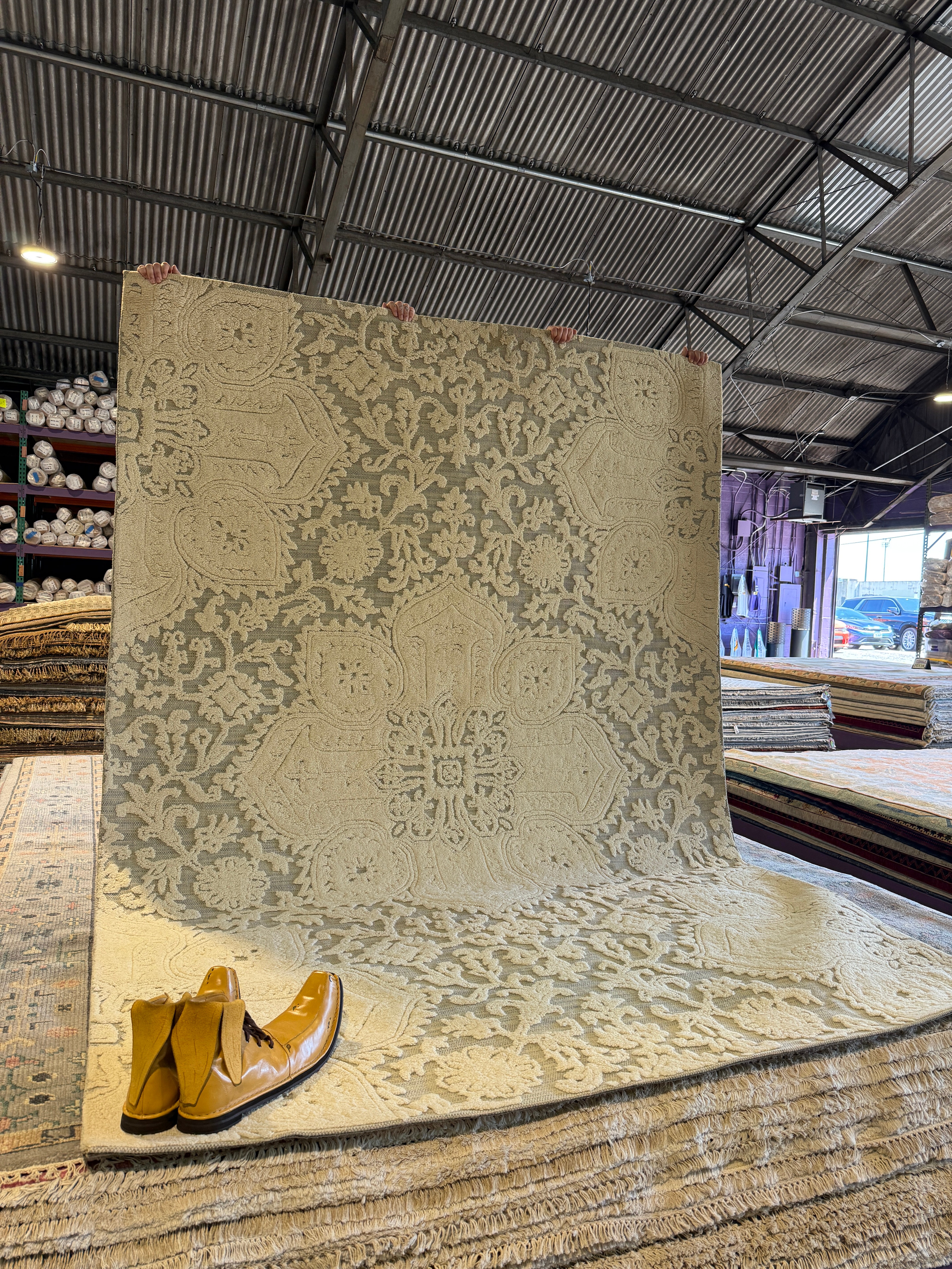 Ryan Hand-Tufted Silver & Beige Jacquard Durrie (Multiple Sizes)