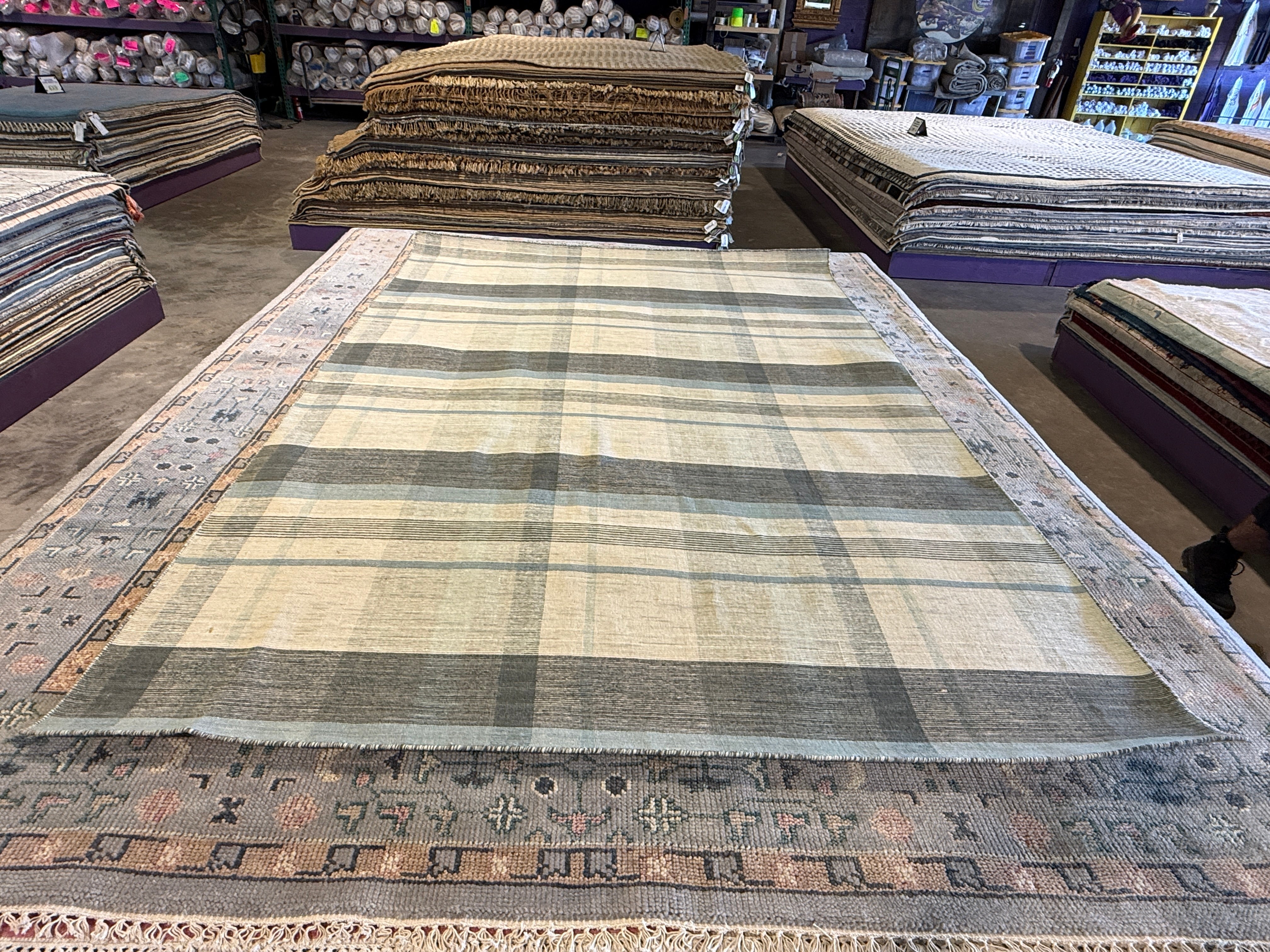 Put Your Preppie On 6.6x9.9 Handwoven Dark Grey and Ivory Durrie Rug CLEARANCE