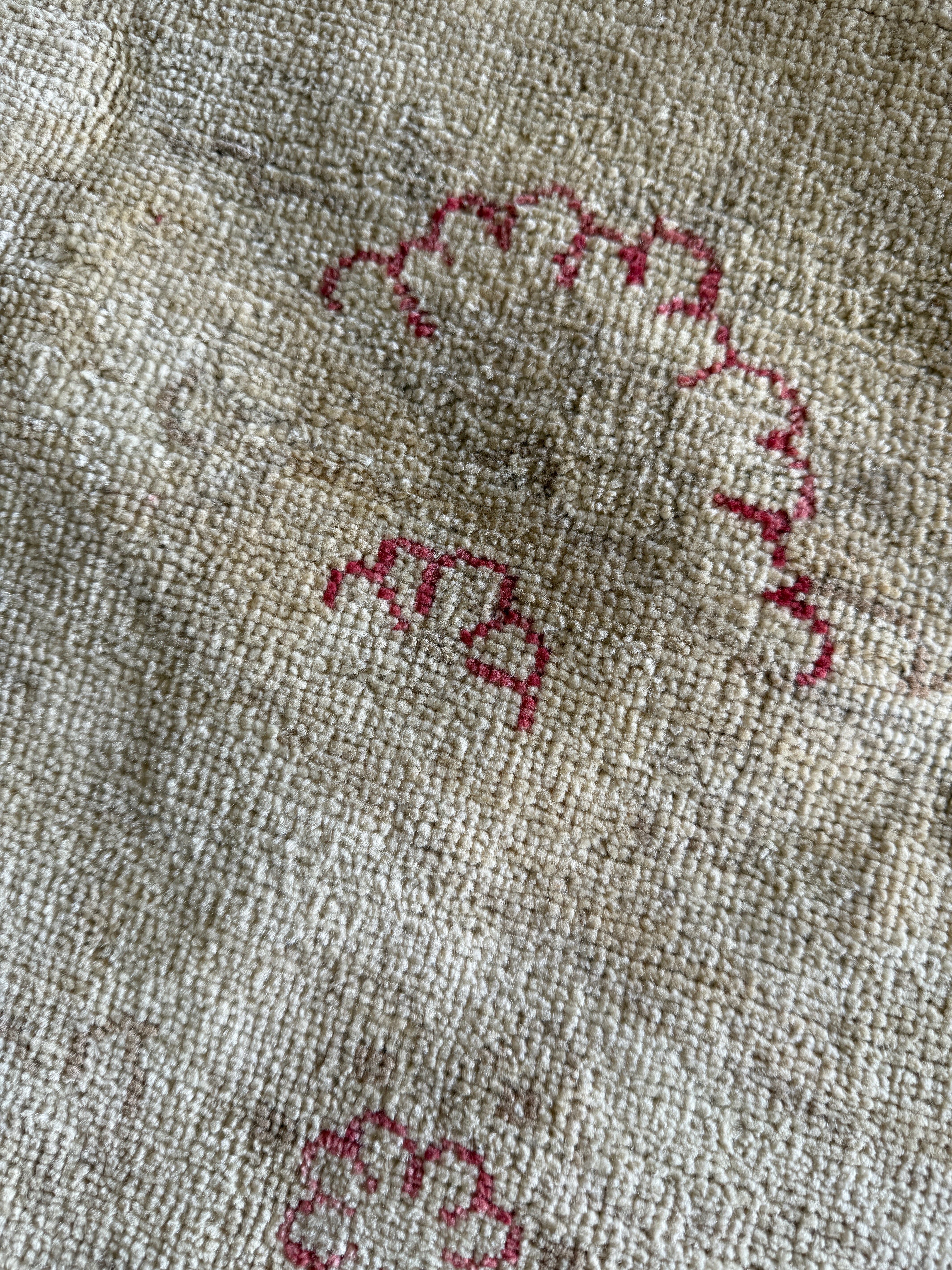 Genevieve 8.6x8.10 Cream Hand-Knotted Farhan Rug