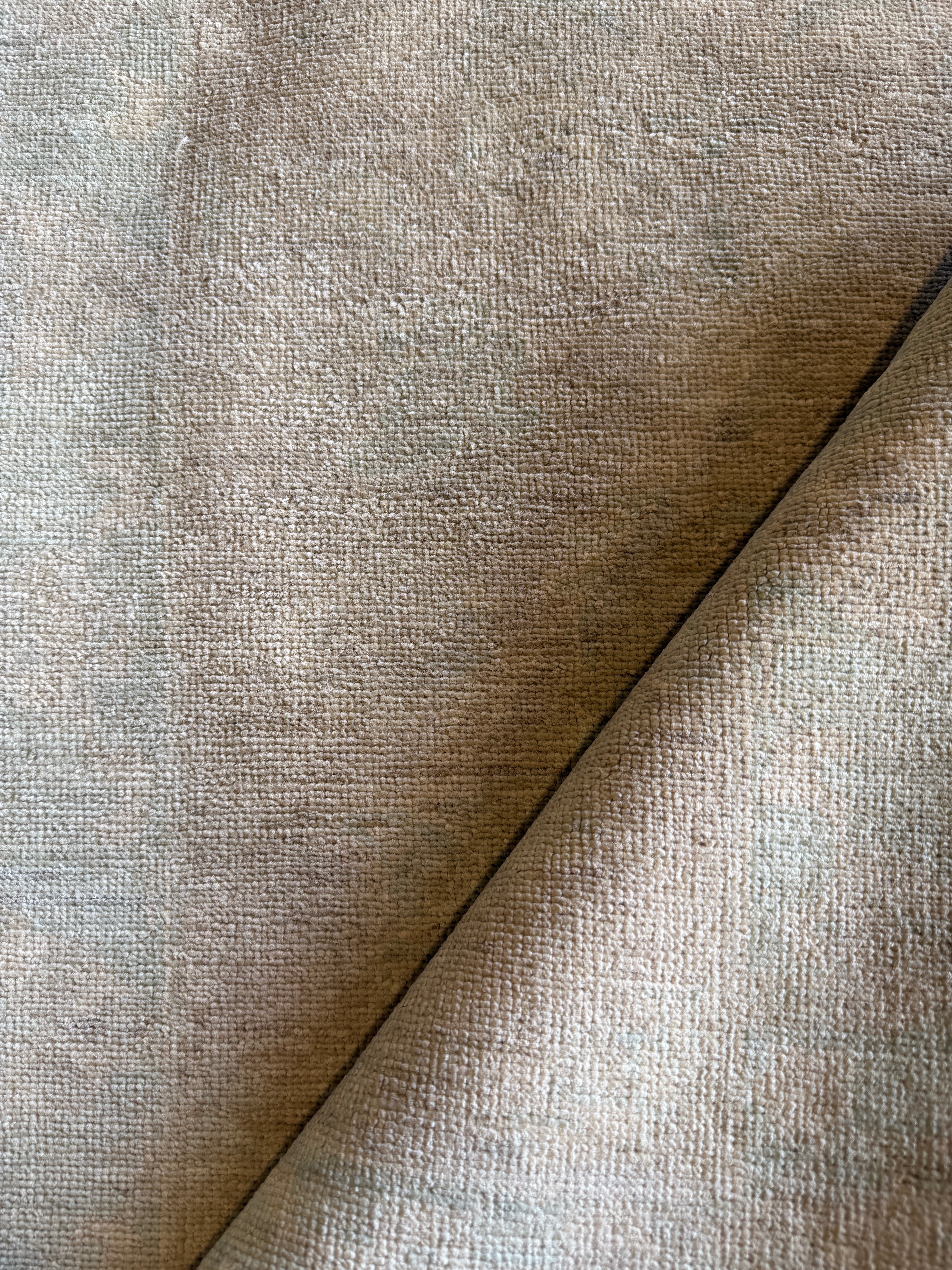 Jessica Pickard 2.3x3.1 Cream Hand-Knotted Farhan Rug