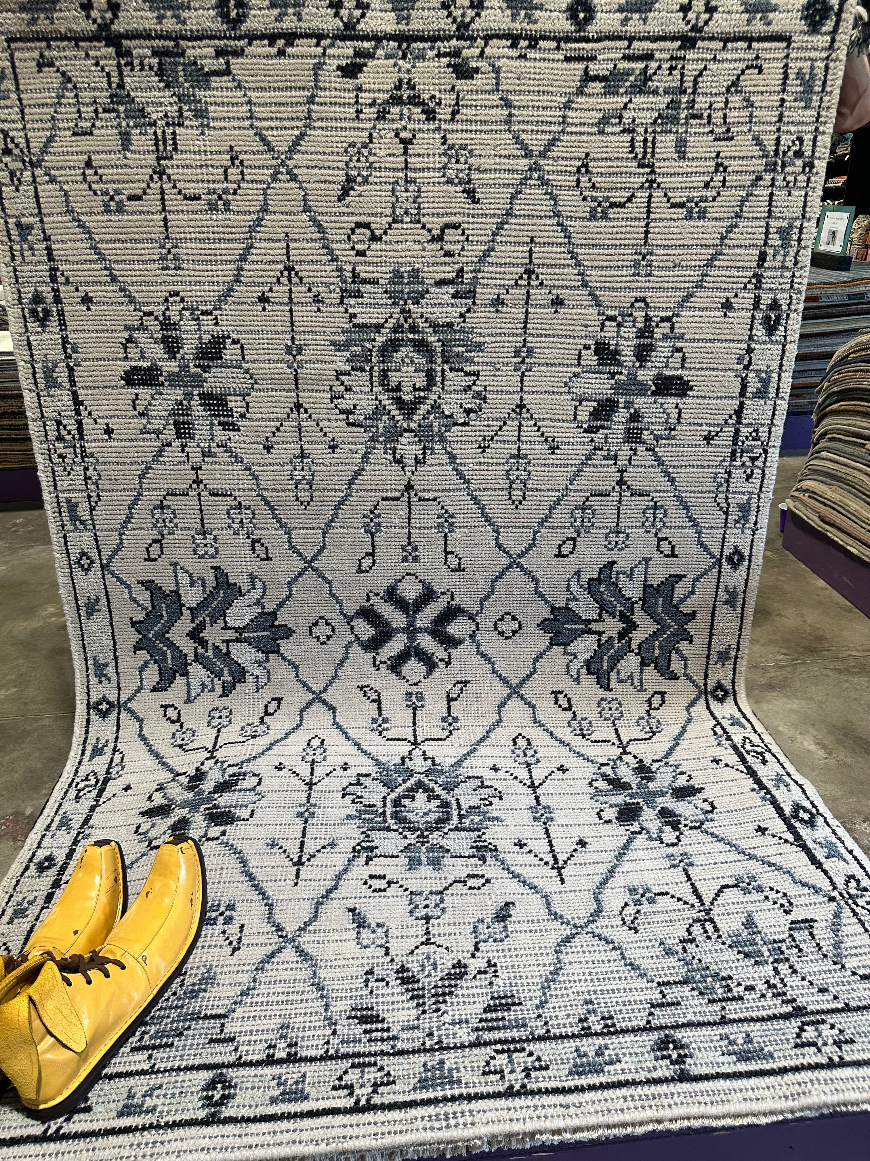 Emily Waltham 5x8 Ivory Hand-Knotted Oushak