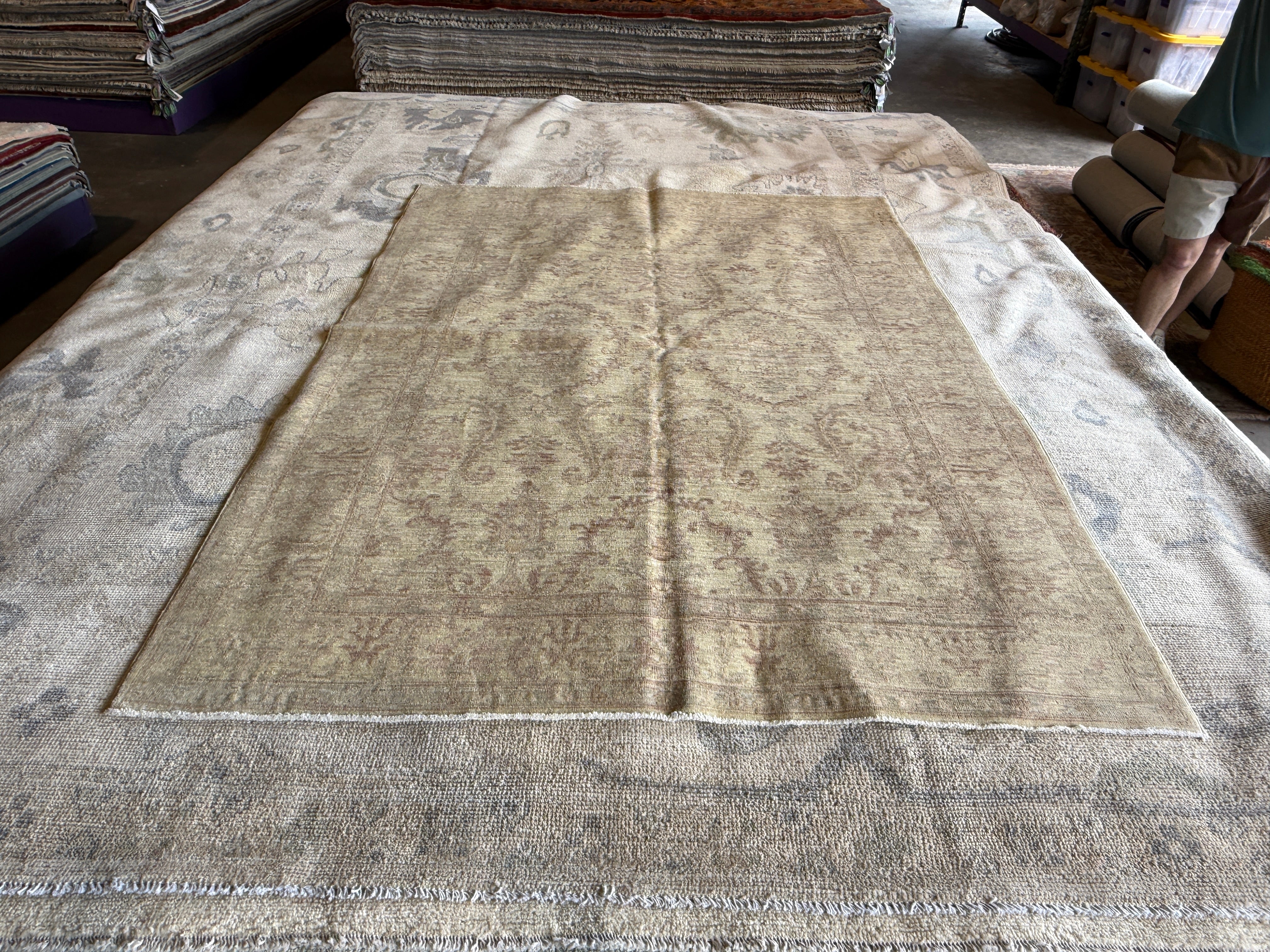 Linda Traxler 4.11x6.7 Light Pink Hand-Knotted Tabriz Rug