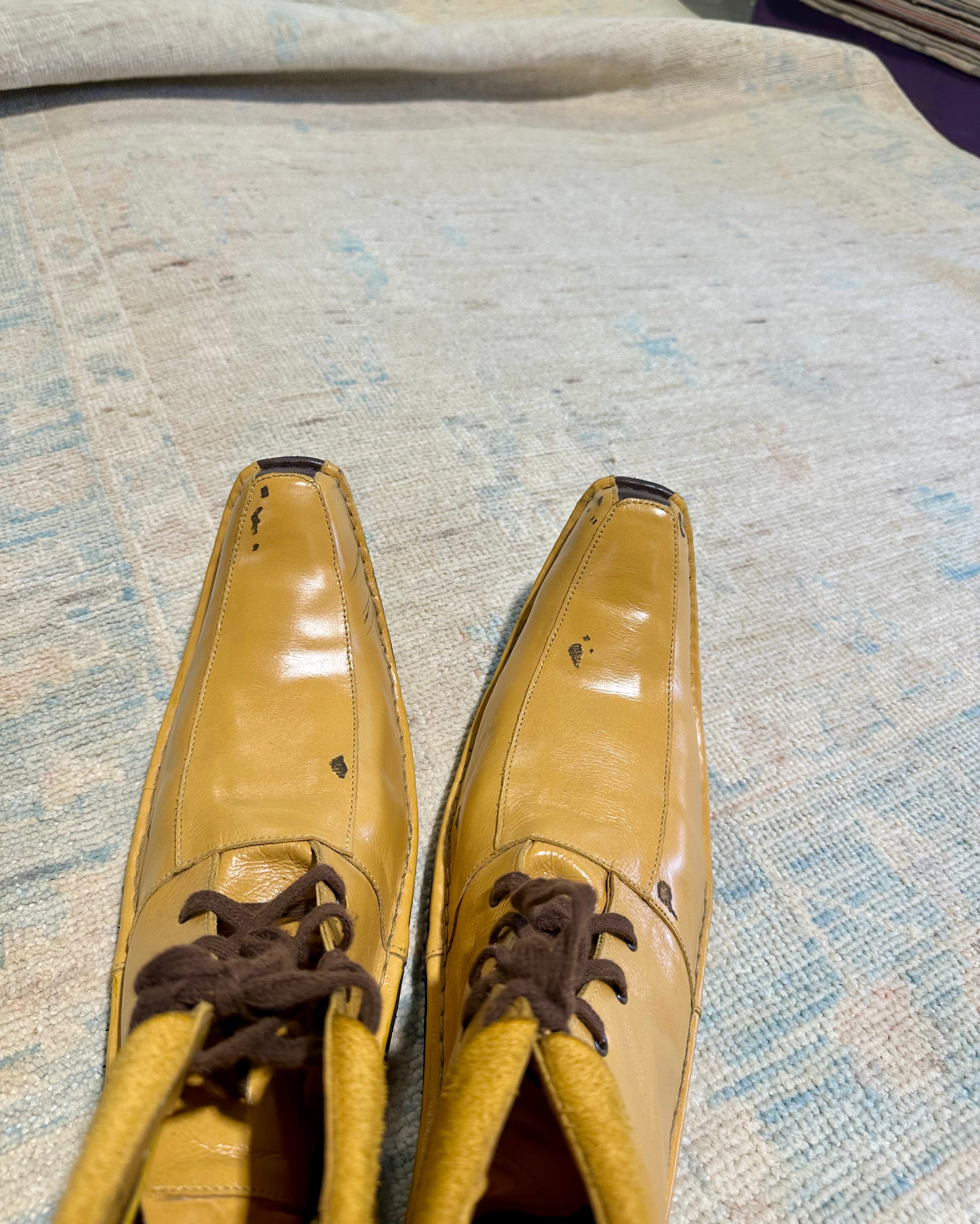 Rosalynn Sumners 5.3x8.1 Whitewashed Afghani Oushak