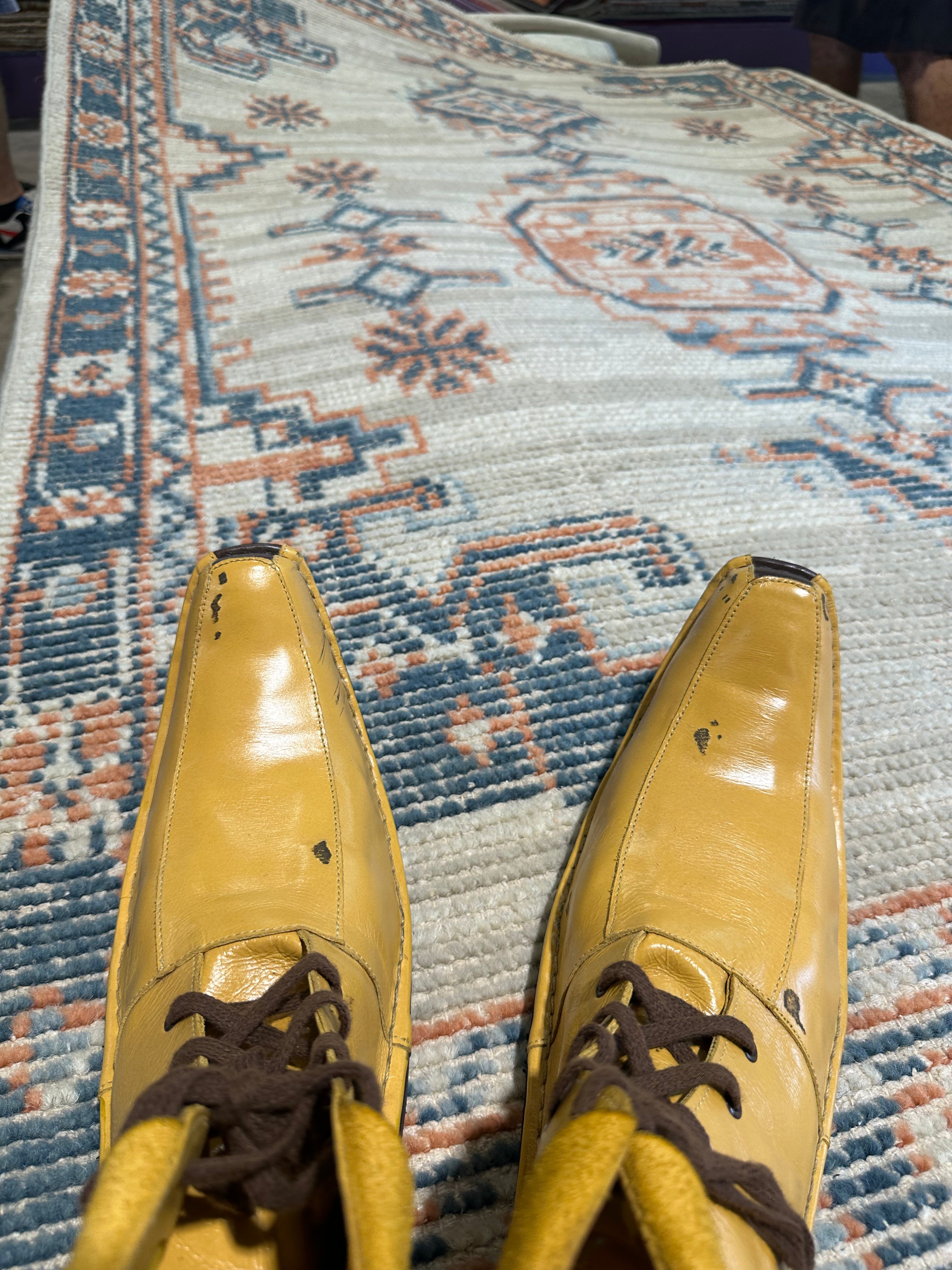 Demi Moore 5x7.9 Beige Hand-Knotted Oushak Rug