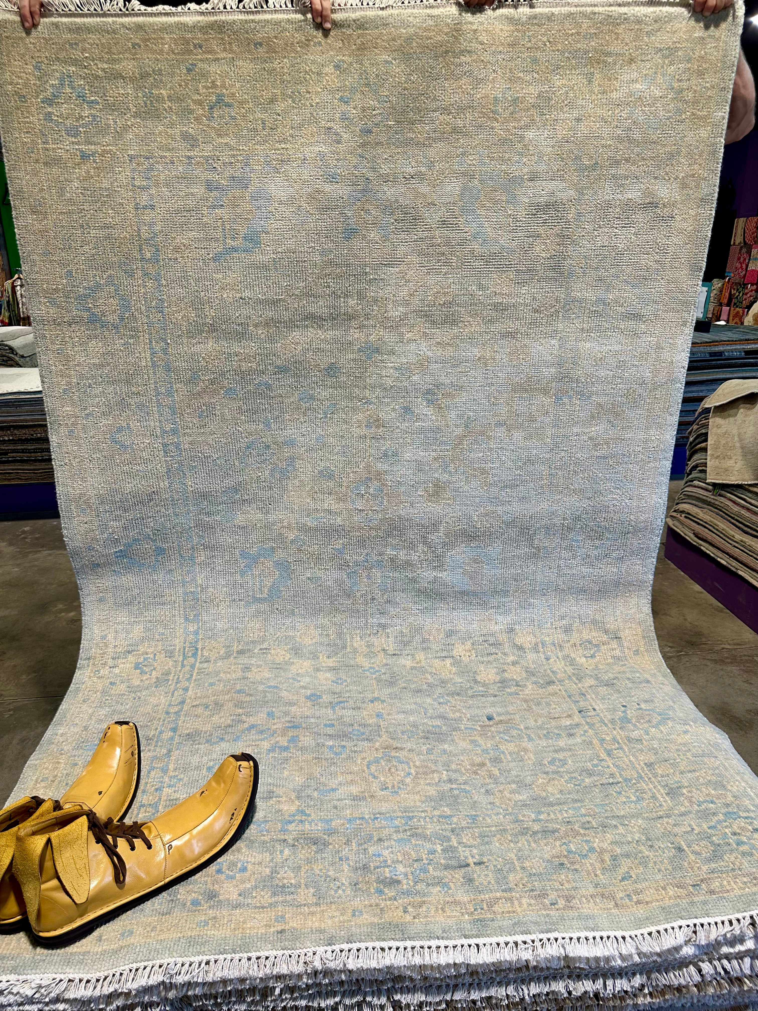 Lydia McLaughlin 5.3x7.9 Light Blue Hand-Knotted Oushak