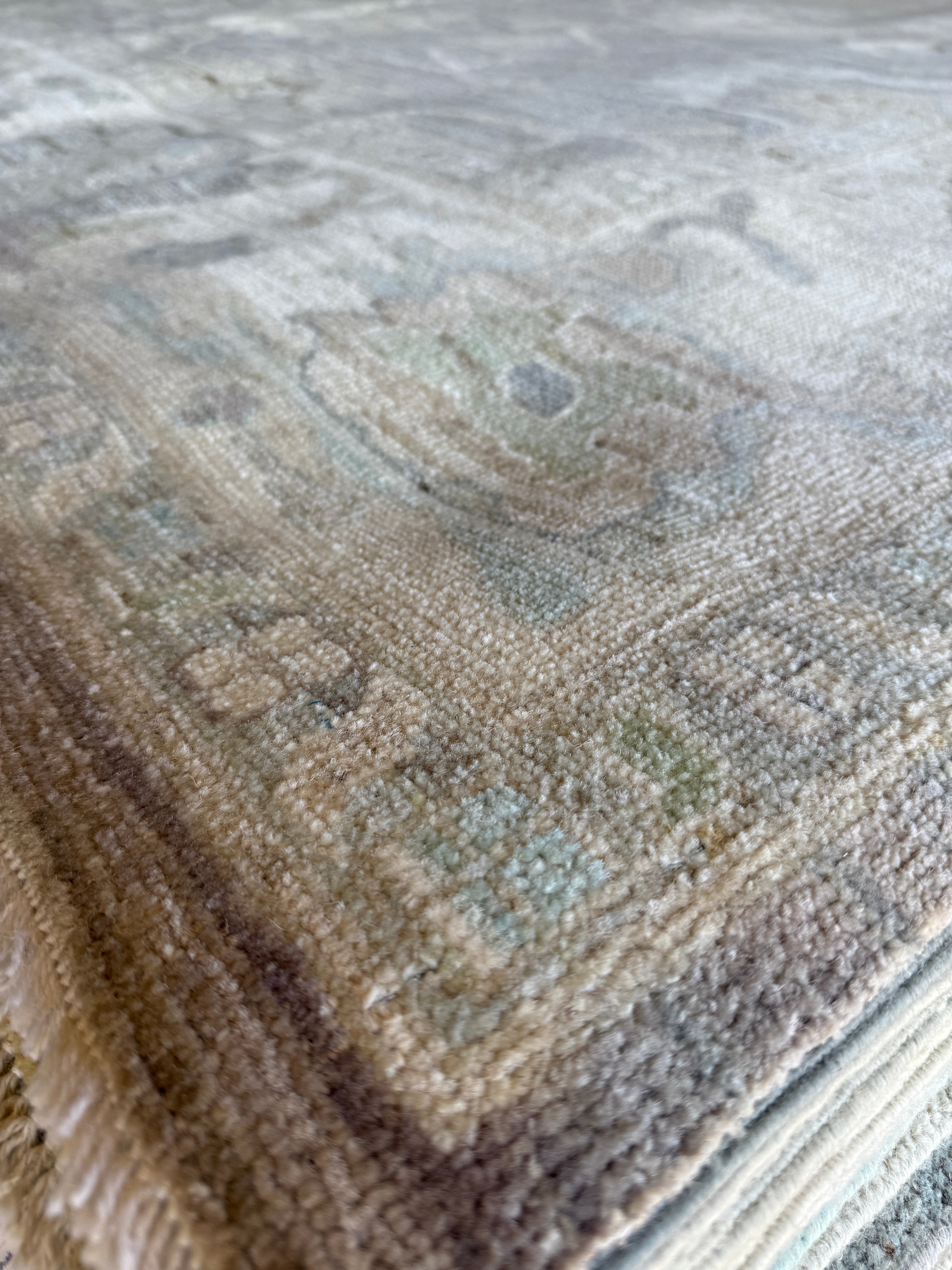Catherine Zeta-Jones 9x11.7 Lavender Afghani Whitewashed Oushak