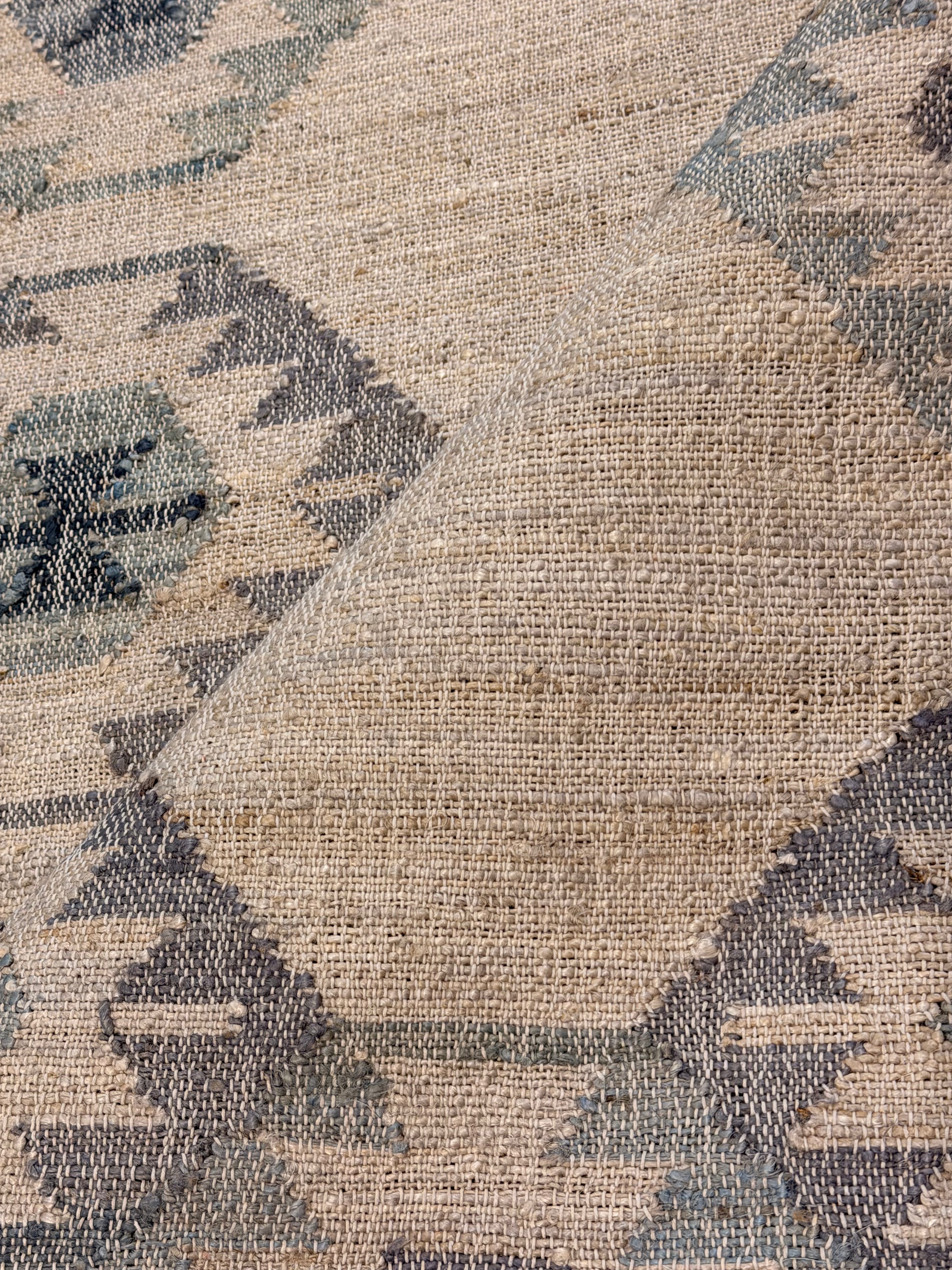 Wendy Rhoades 8x10 White and Grey Handwoven Jute Rug