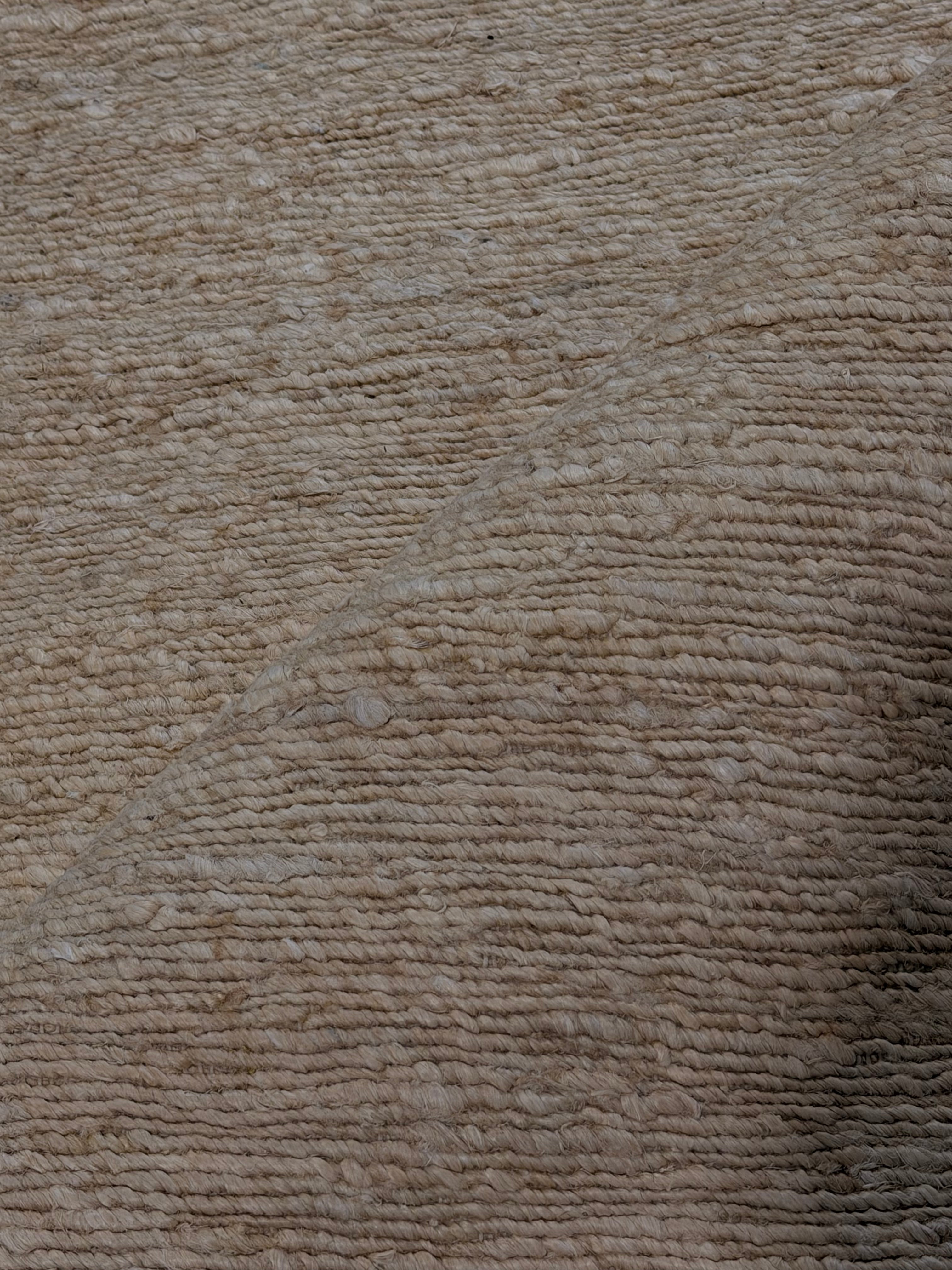 Kalena 8x11 White Handwoven Jute Soumak Rug