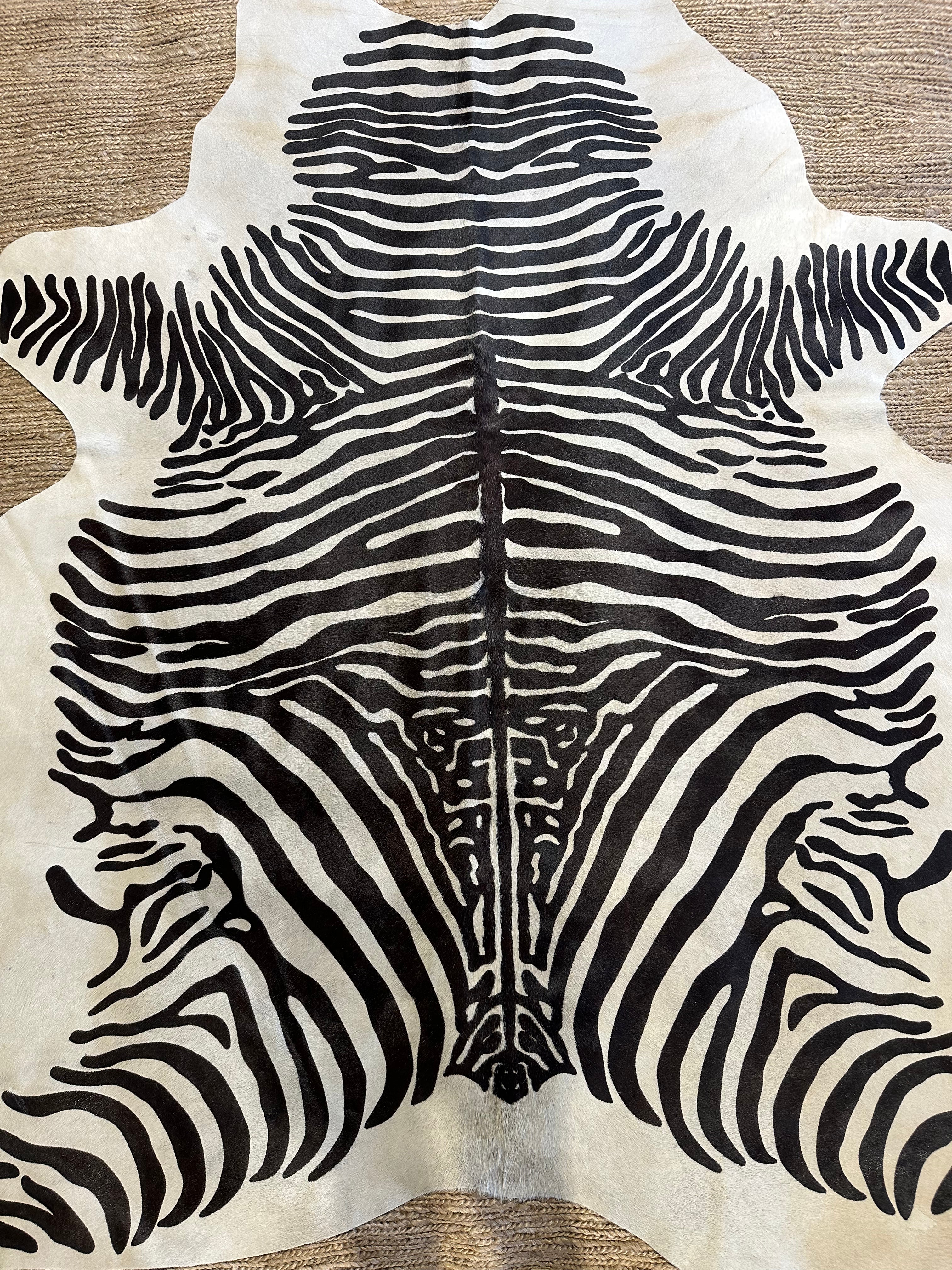 Zebra Off White Cowhide Rug 5.7x6.10