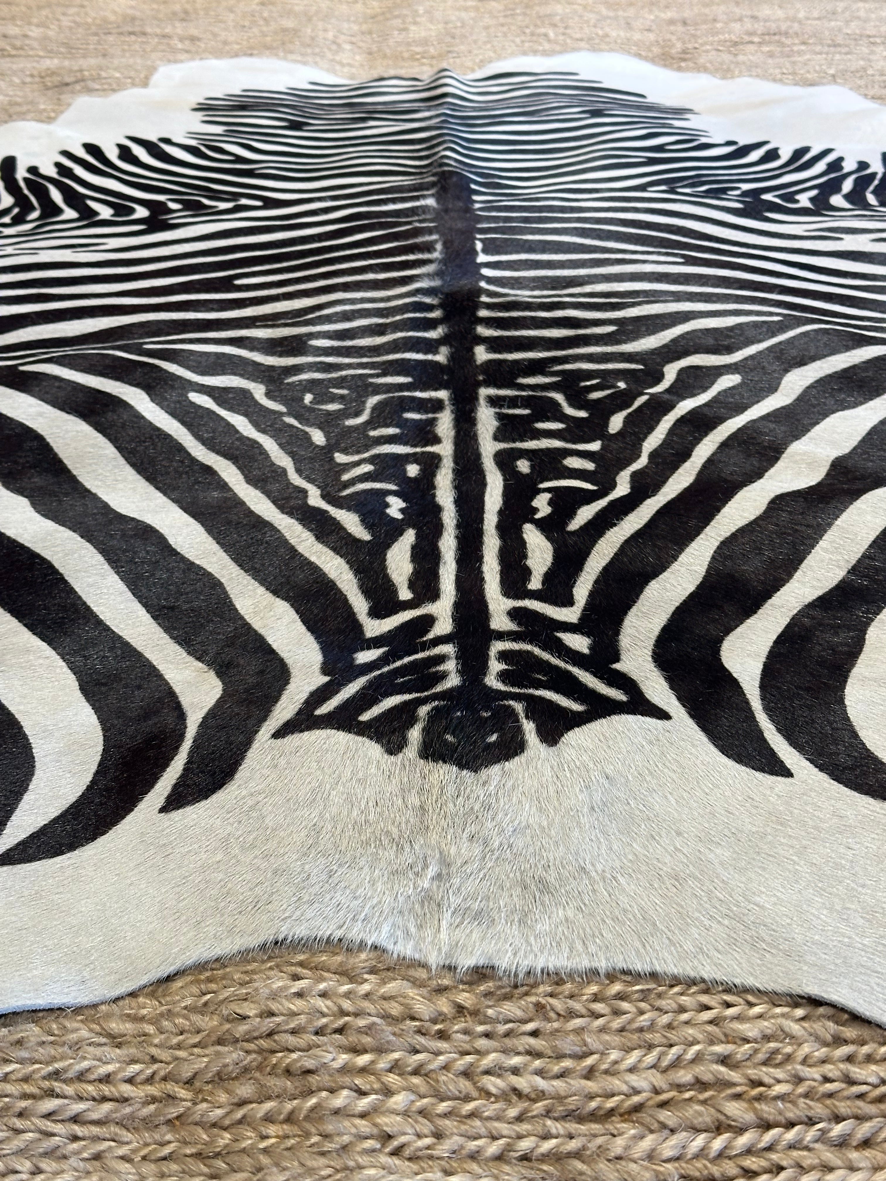Zebra Off White Cowhide Rug 5.7x6.10