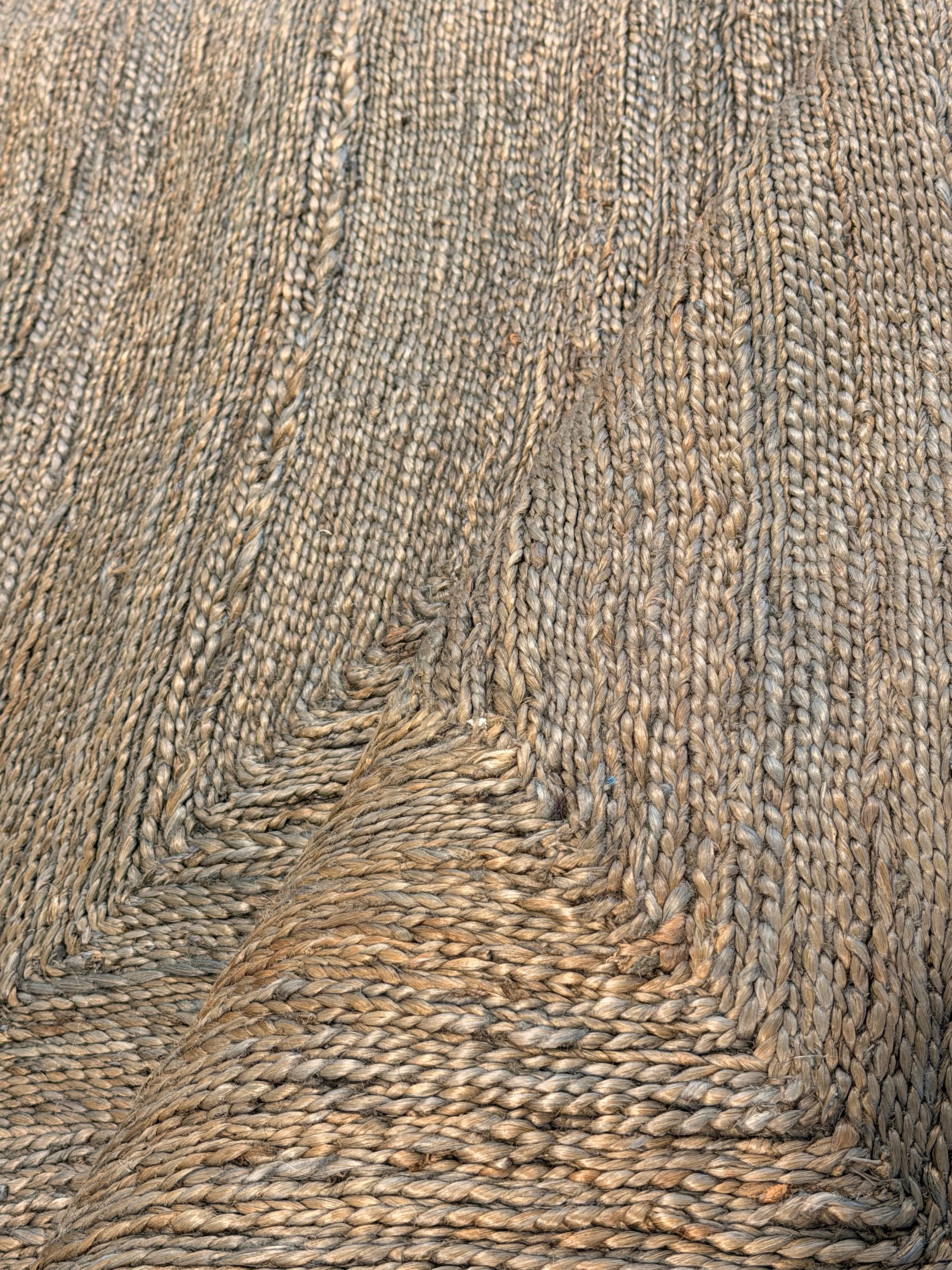 Perini Scleroso 6.6x10.3 Handwoven Cubic Jute Rug