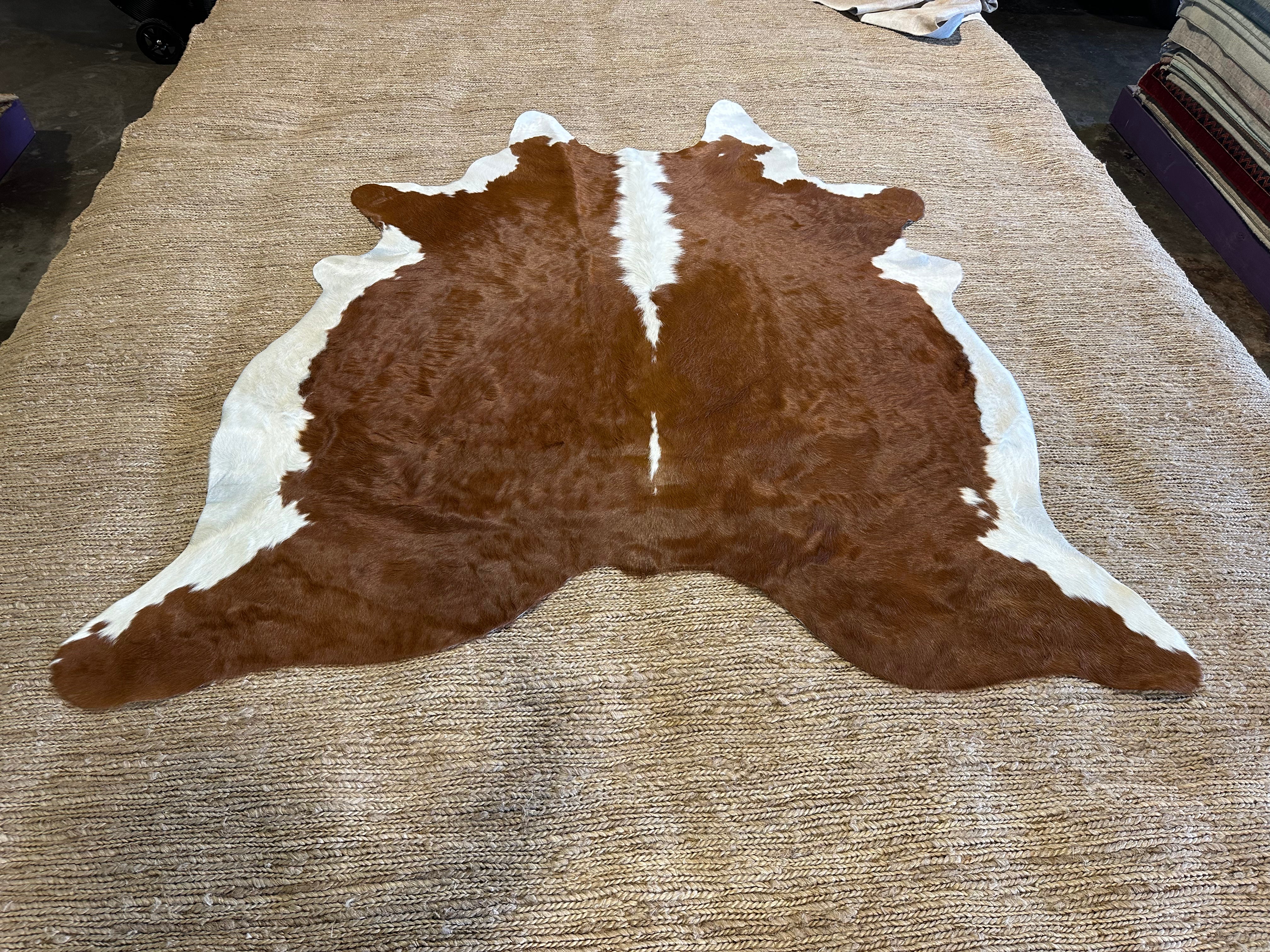 Brown WH Reg Cowhide Rug 5.8x6.9