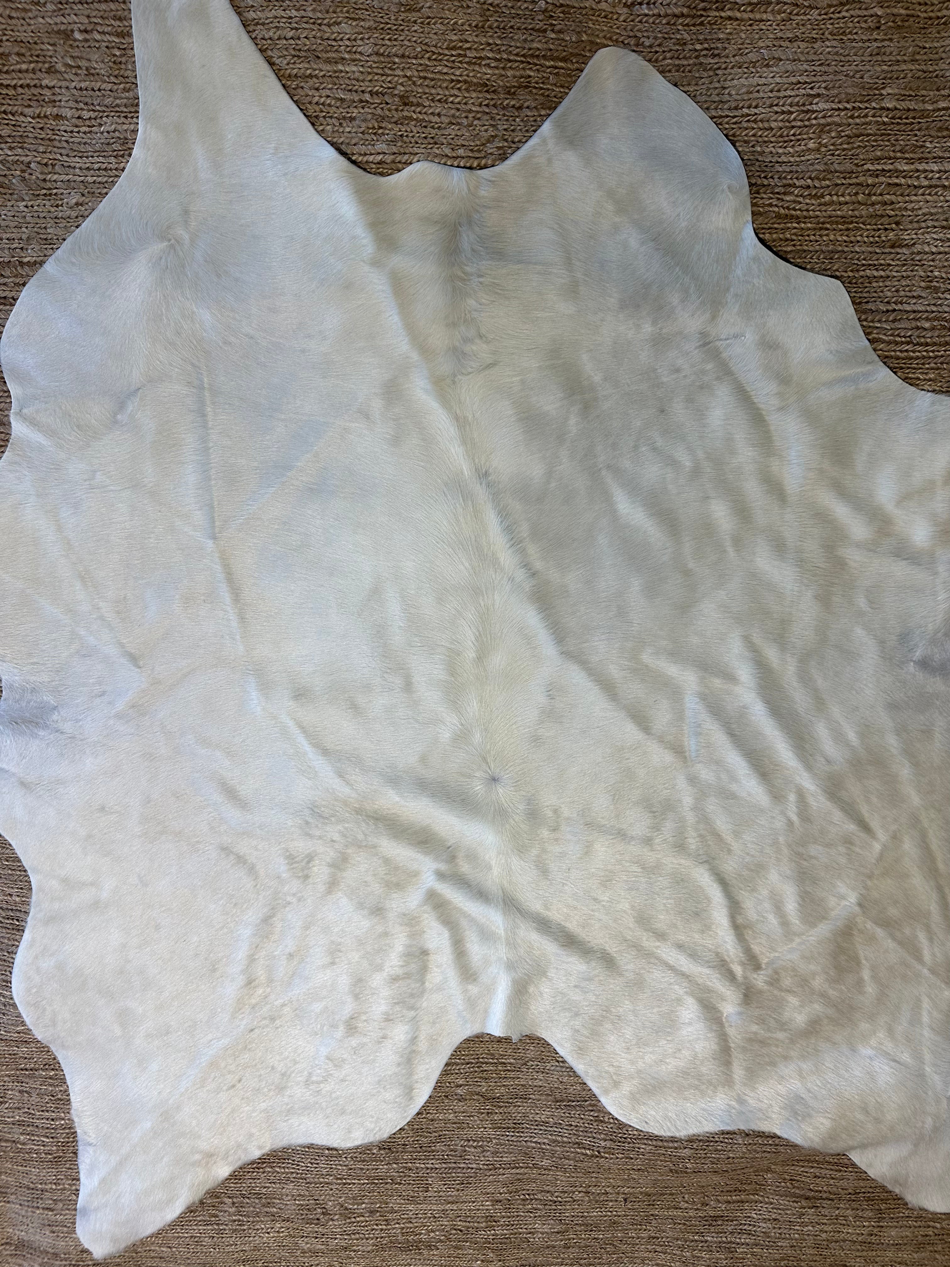 Solid Ivory 6x7.4 Cowhide Rug