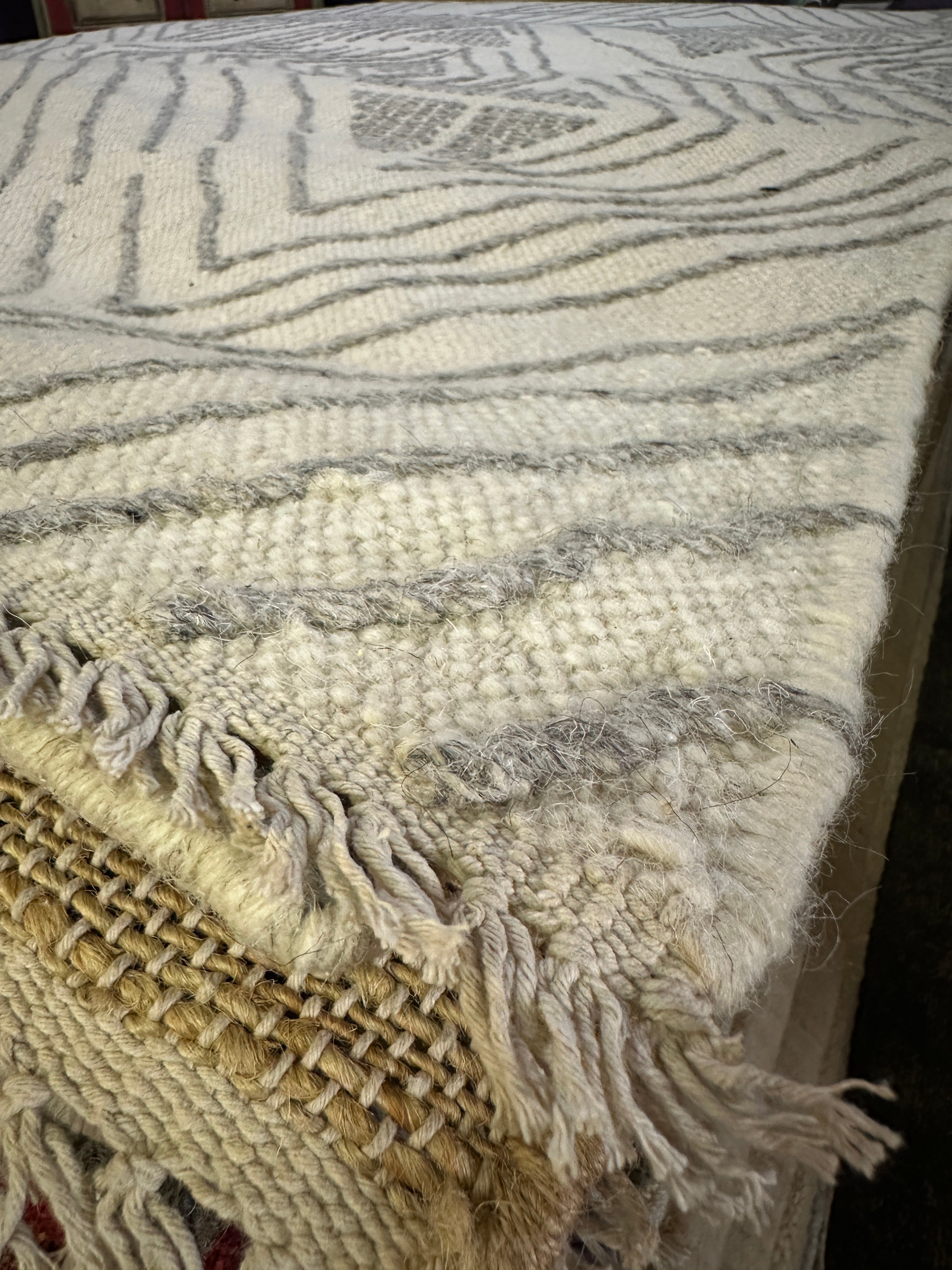 Michael DeLano 6x9 Hand-Woven Textured Modern Ivory