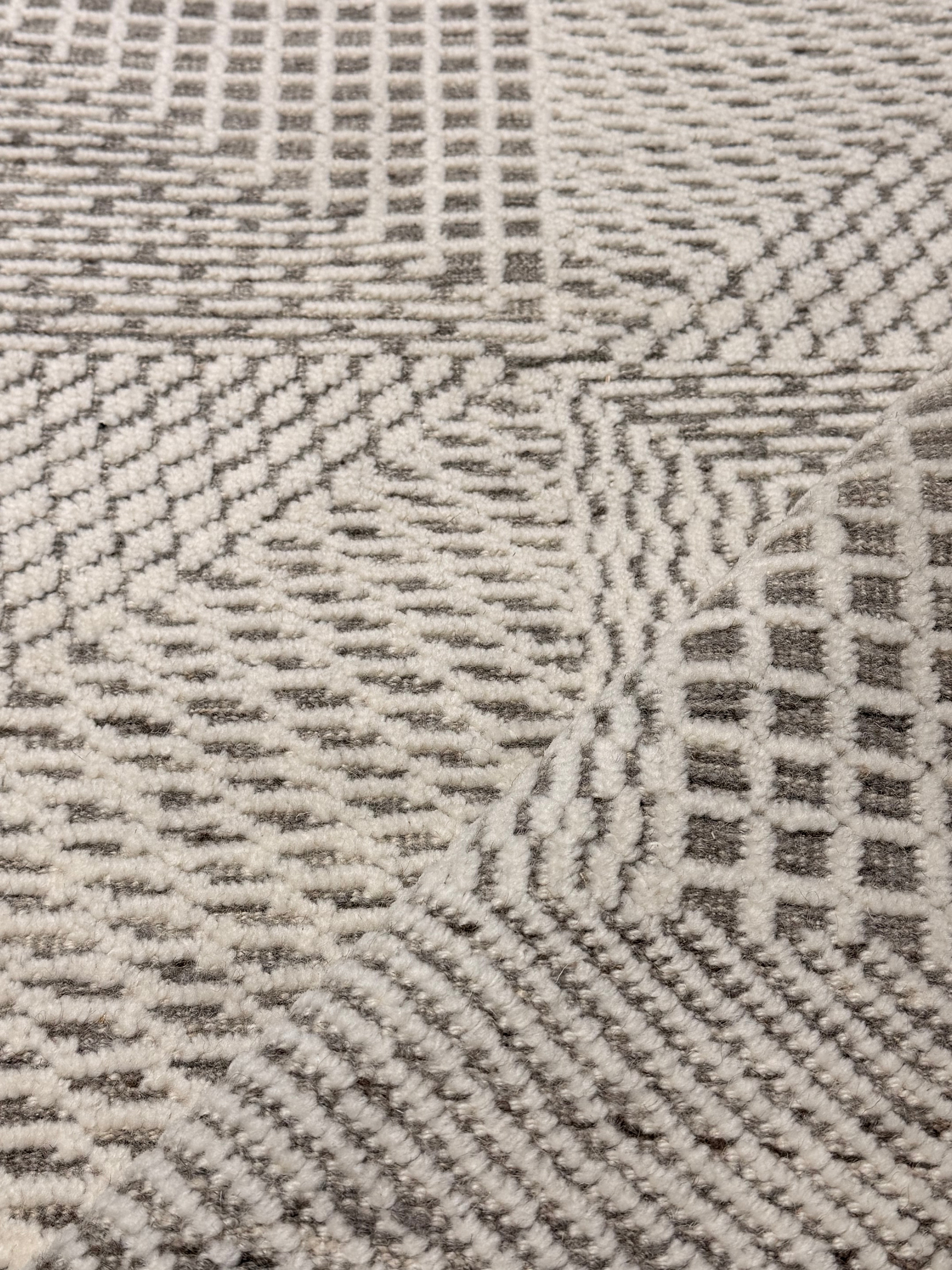 Robbie 4.3x12 Hand-Knotted Ivory & Grey Cut Pile Runner Rug