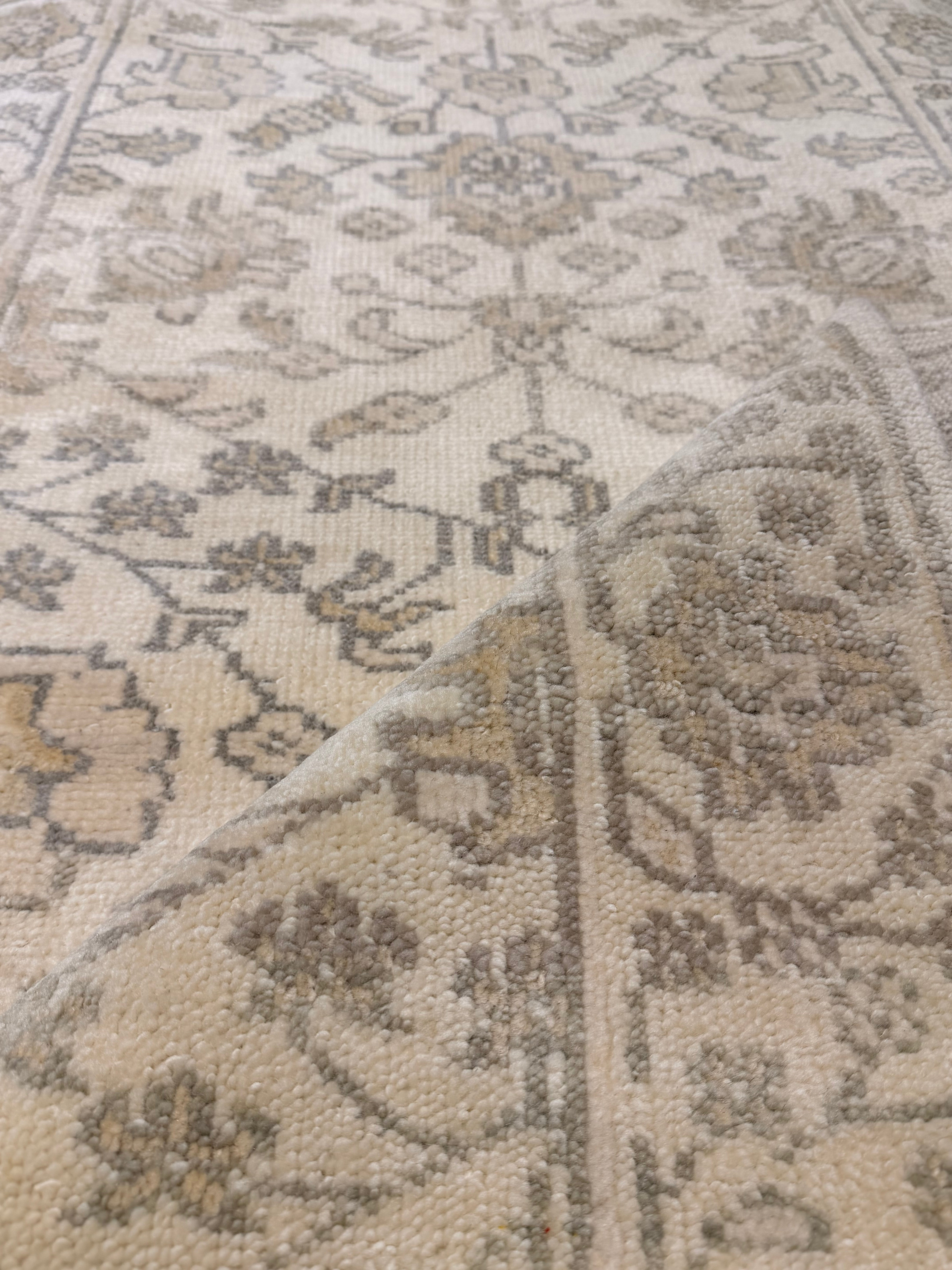 Anna Nicole 3.6x12.6 Hand-Knotted Ivory Oushak