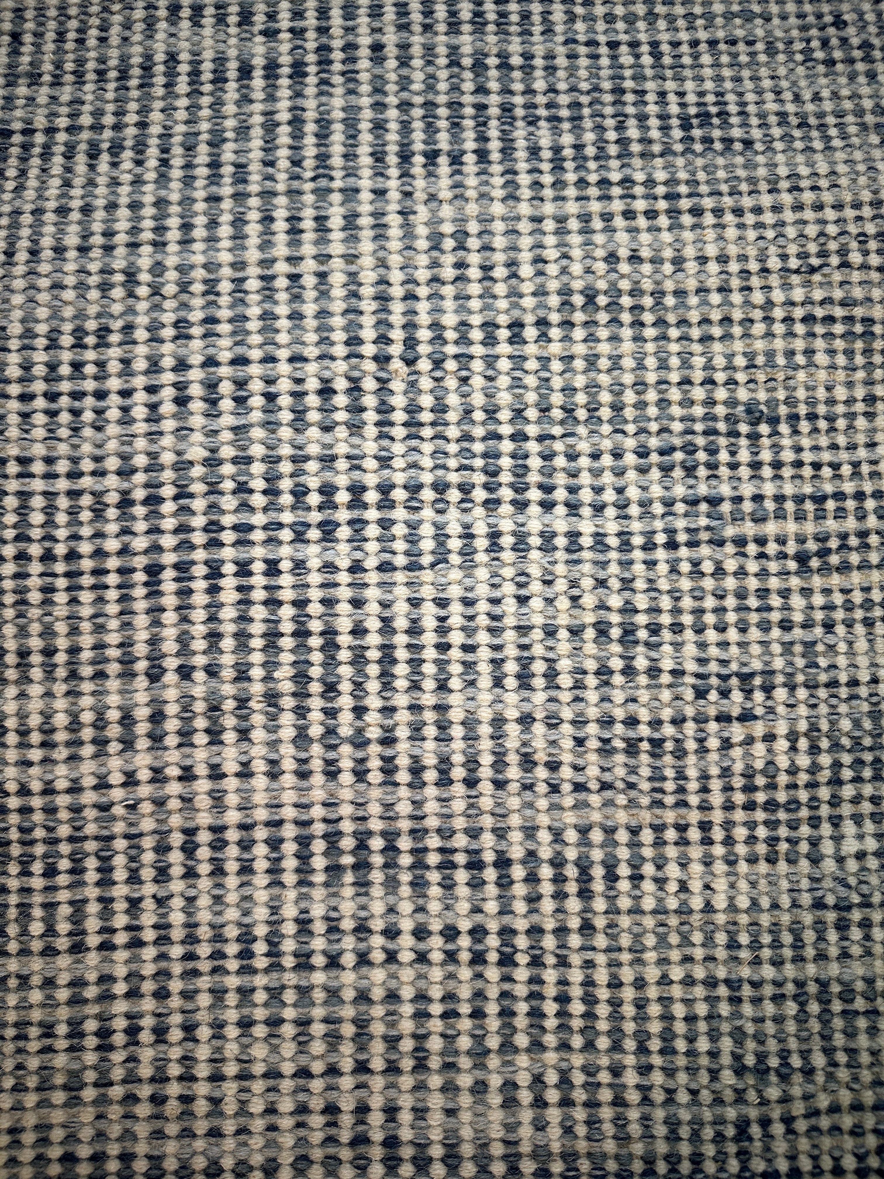 King 5.9x7.6 Hand-Woven Durrie Grey and Ivory