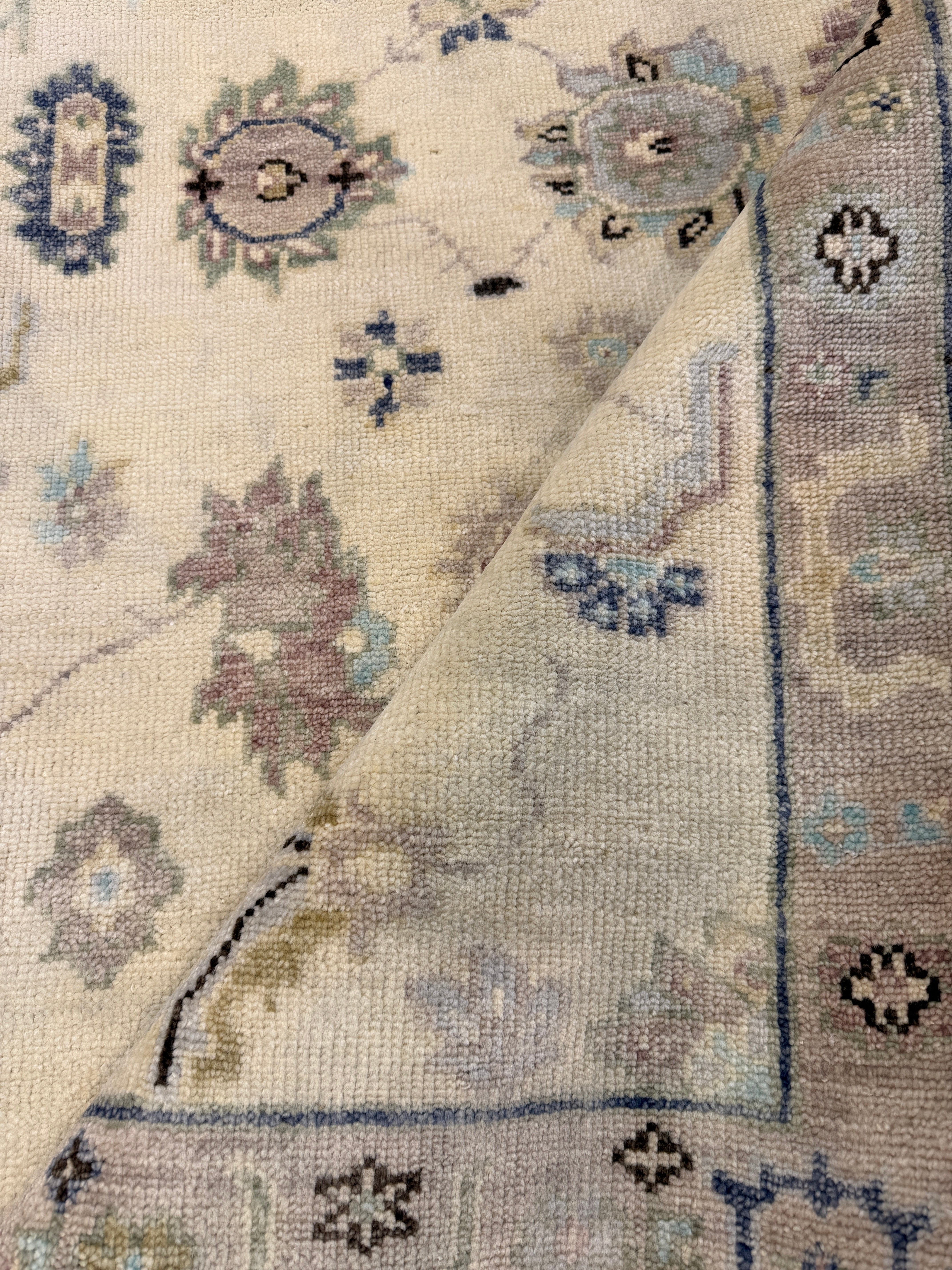 Helen Baxendale 4x7.3 Grey Hand-Knotted Oushak