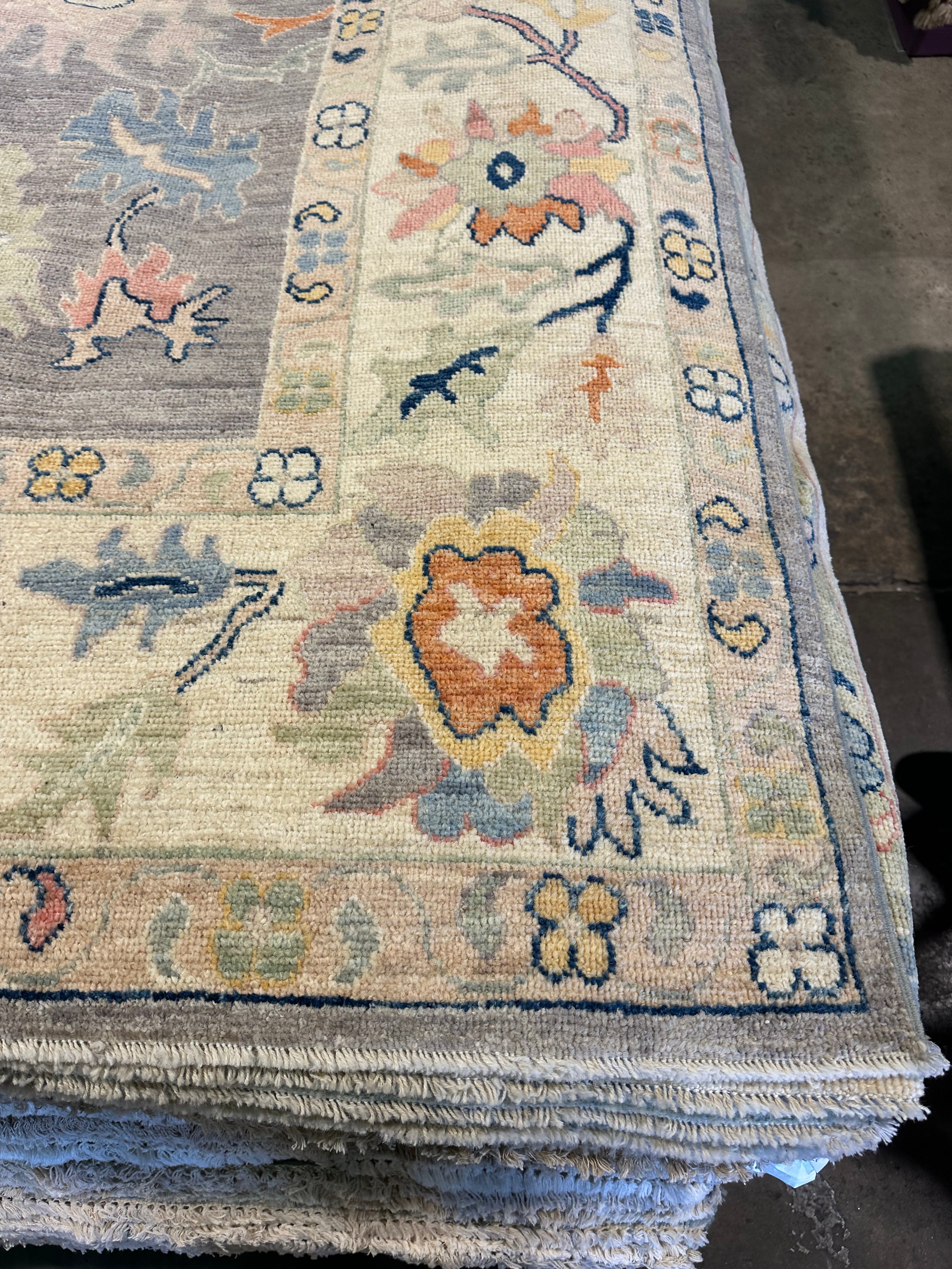 Marguerite Moreau 7.11x9.10 Afghani Whitewashed Oushak