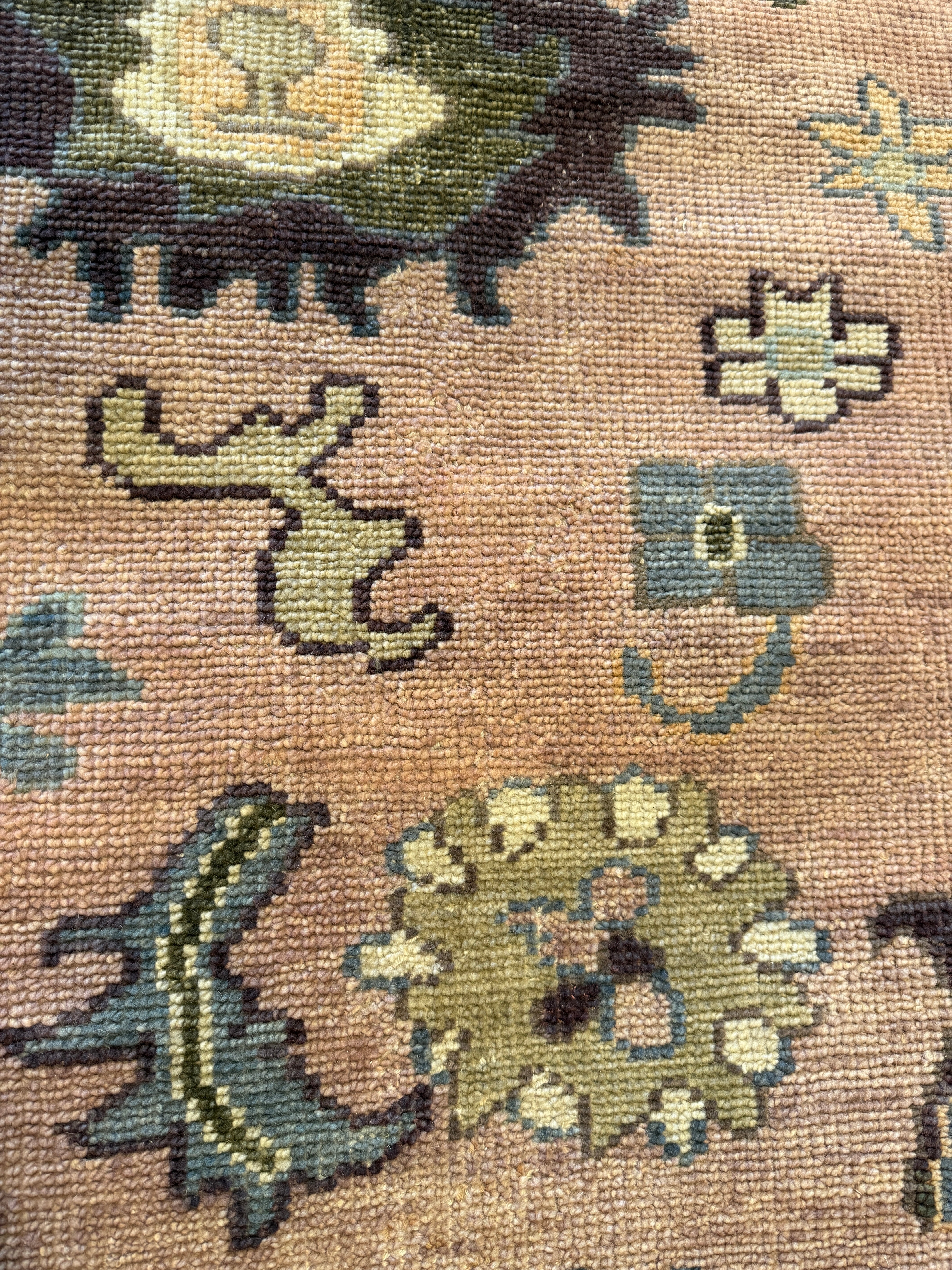 Elizabeth Hammer 8x10 Pink and Grey Hand-Knotted Oushak Rug