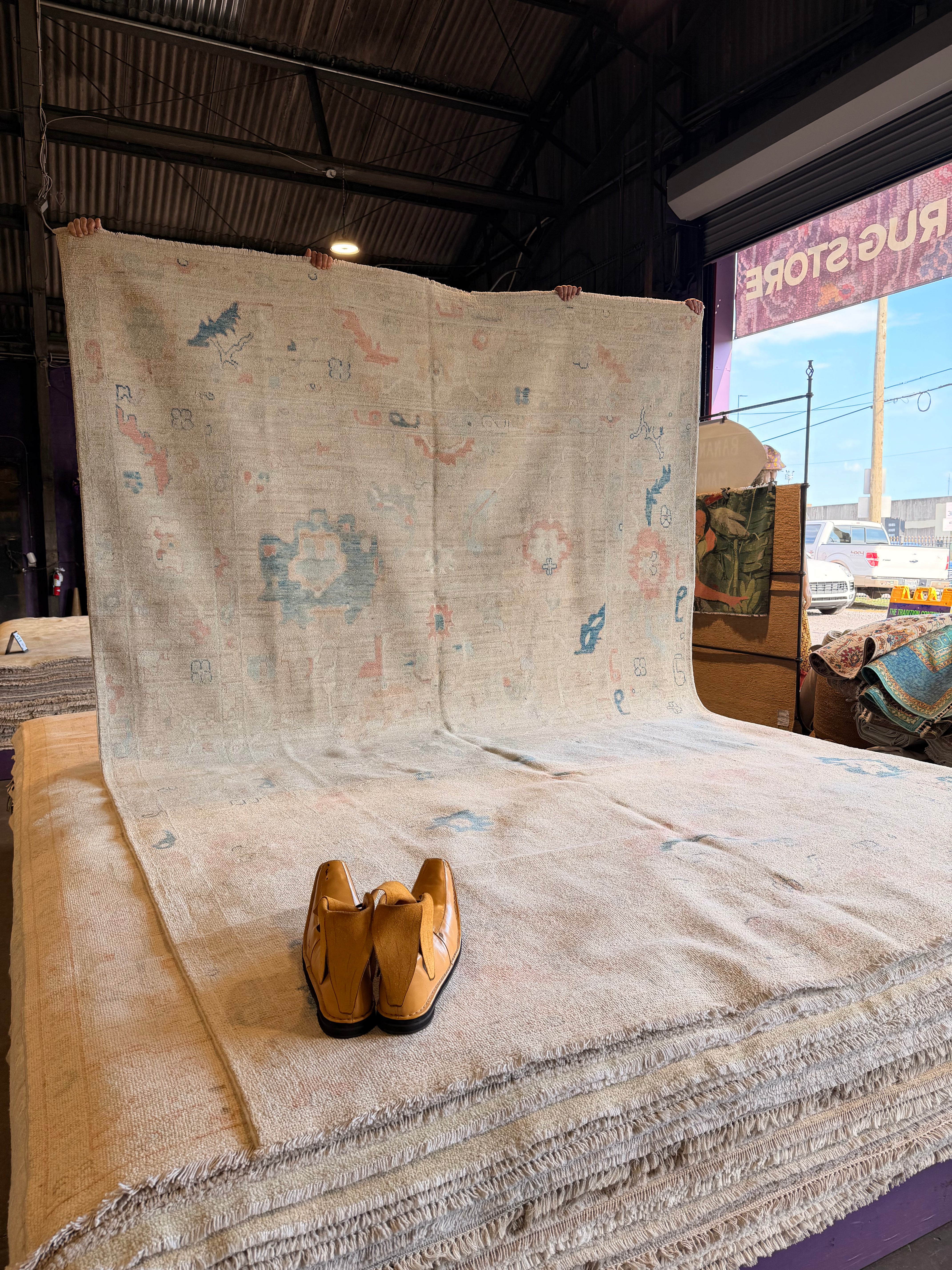 Anne Mayfair 8.1x12.4 Pink and Blue Afghani Whitewashed Oushak