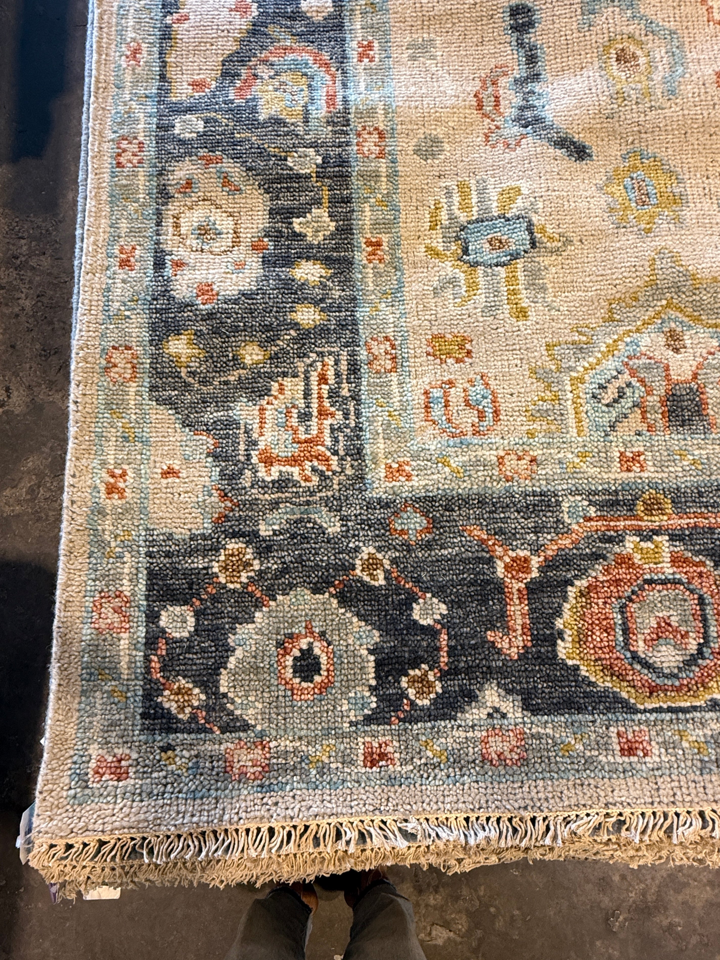 Laura Tesoro 8x10 Beige and Charcoal Hand-Knotted Oushak Rug