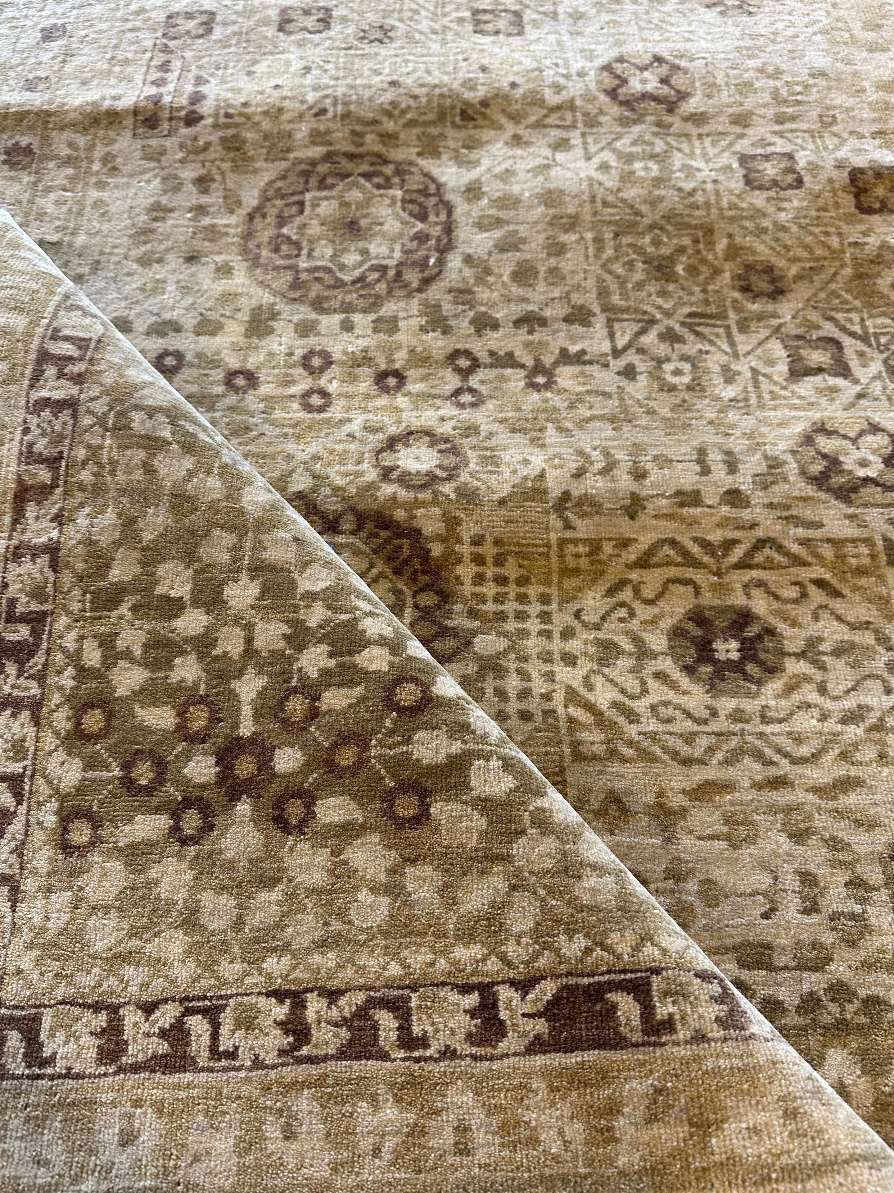 Rachel McHenry 7.9x9.7 Beige Hand-Knotted Mamluk Rug