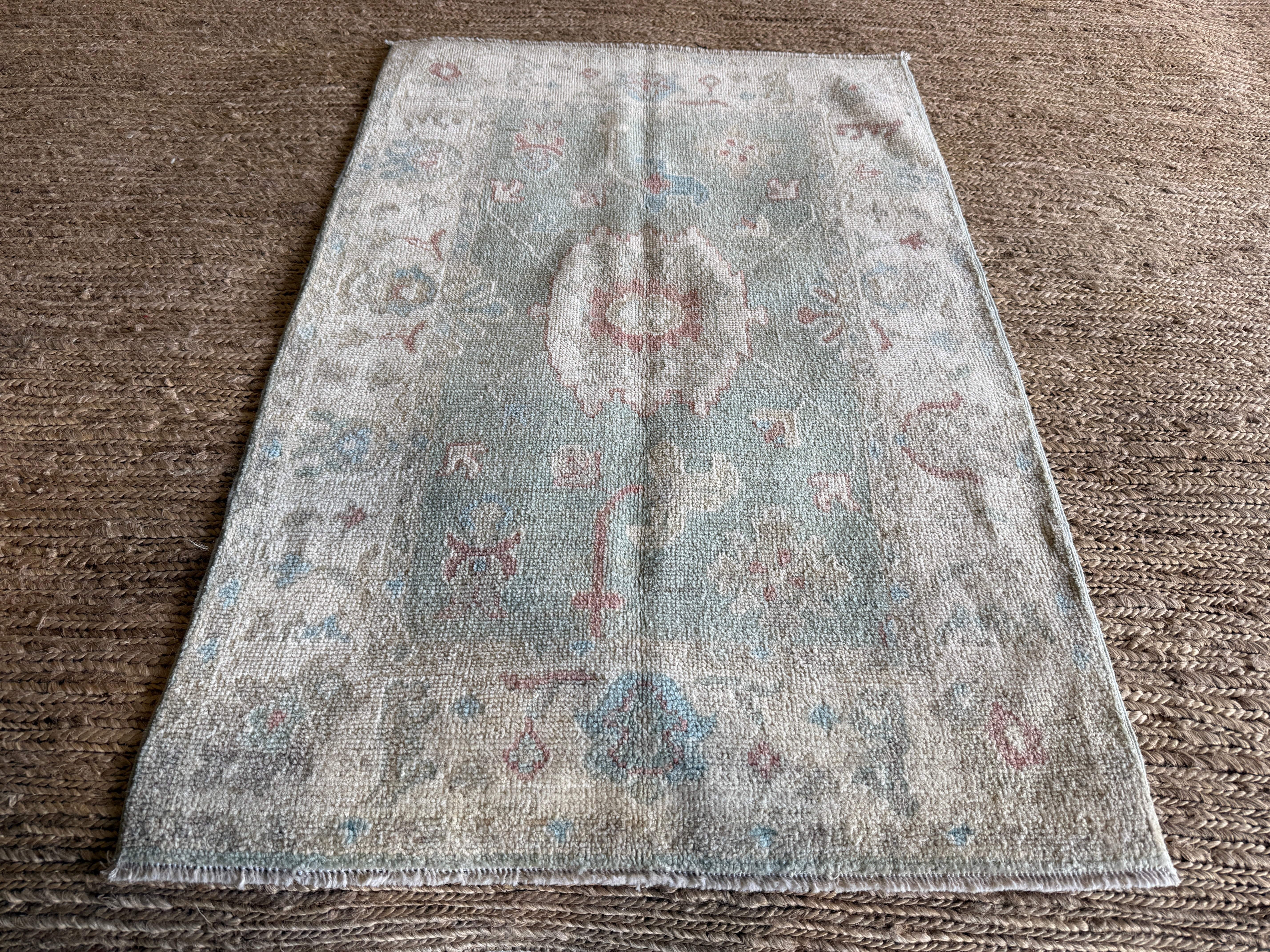 Zoe Saldana 2.10x4.1 Colorful Afghani Whitewashed Oushak