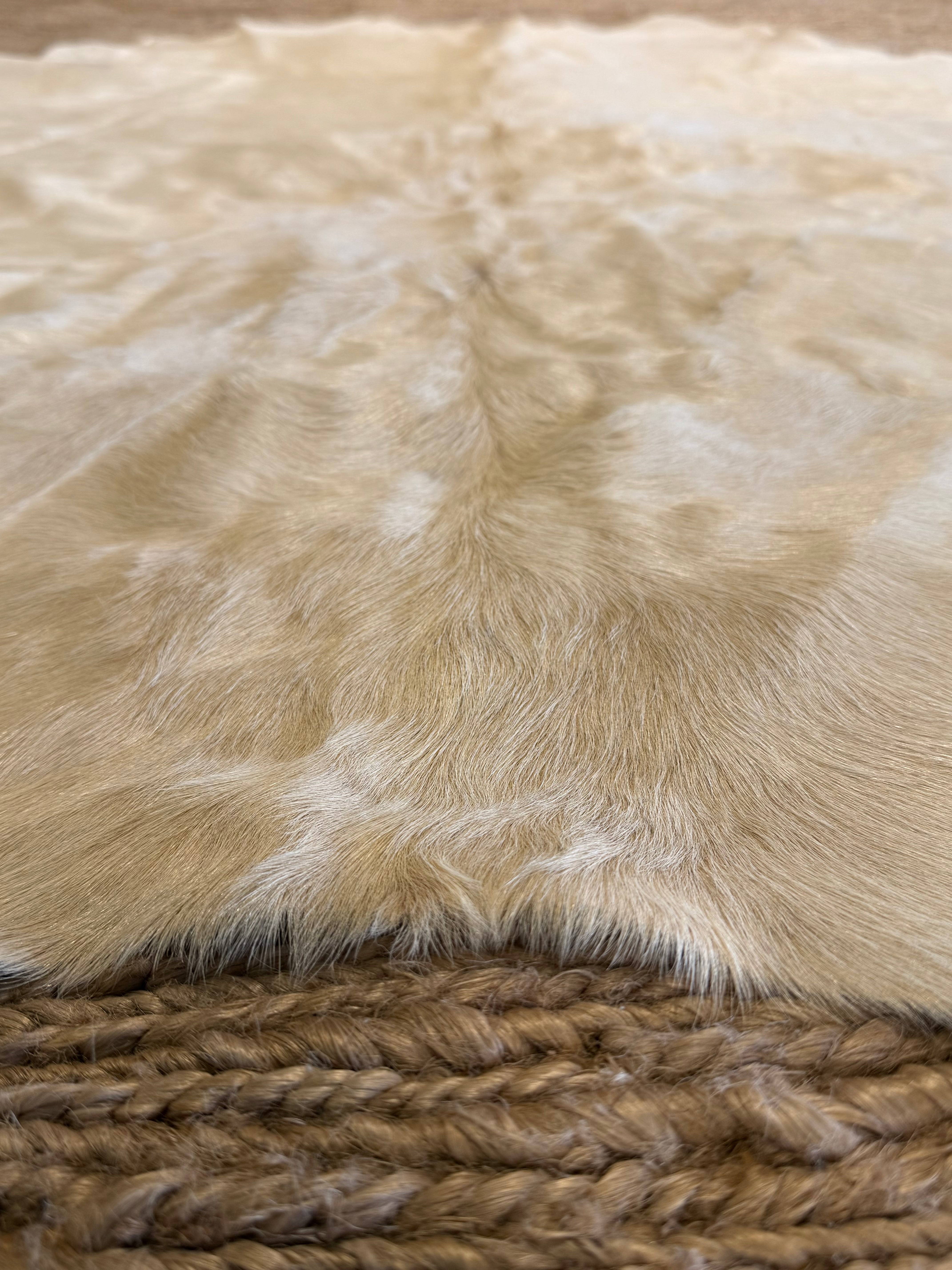 Solid Light Beige Cowhide Rug 5.10x6.10