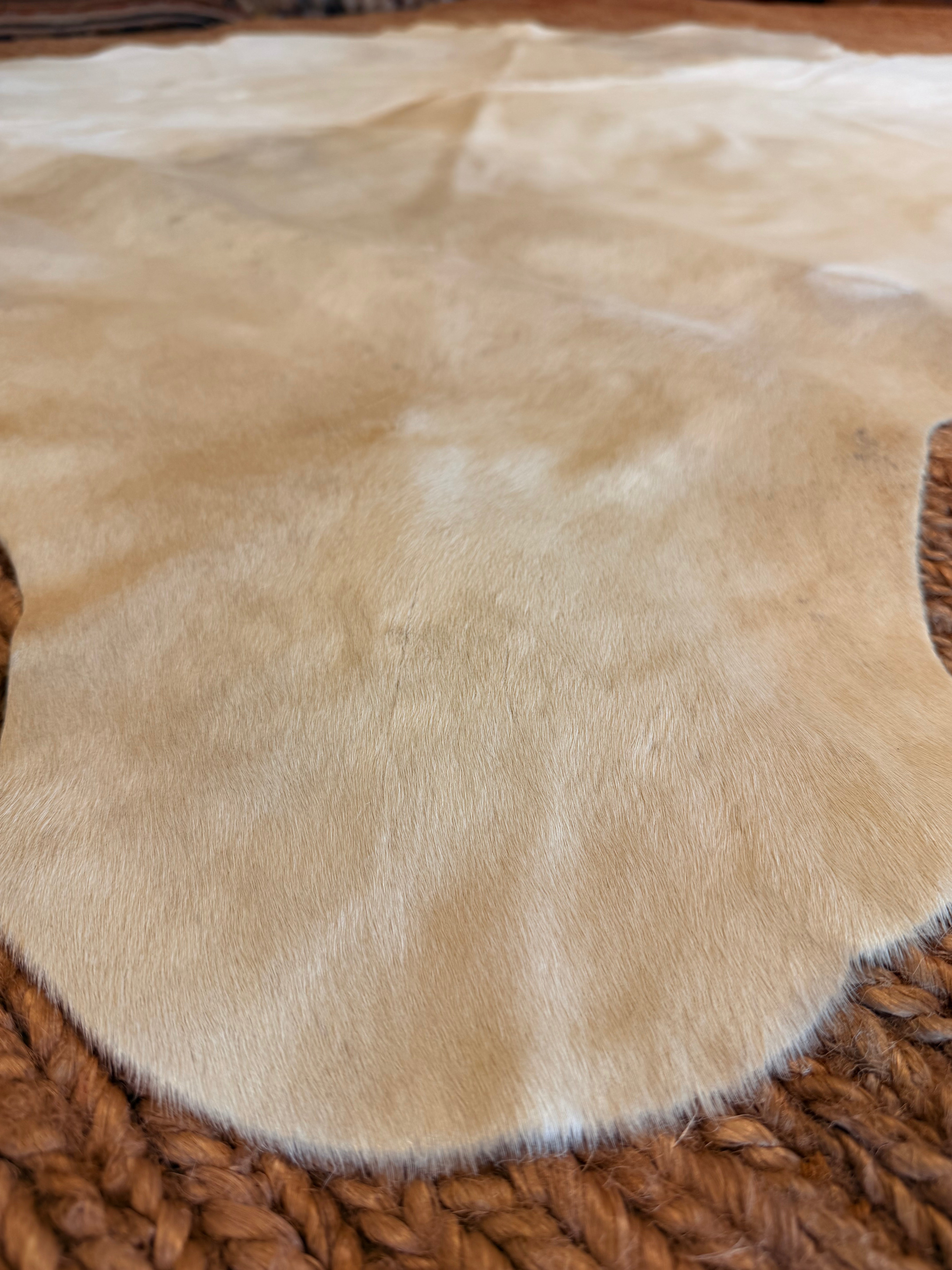 Beige White6.5x6.5  Regular Cowhide Rug