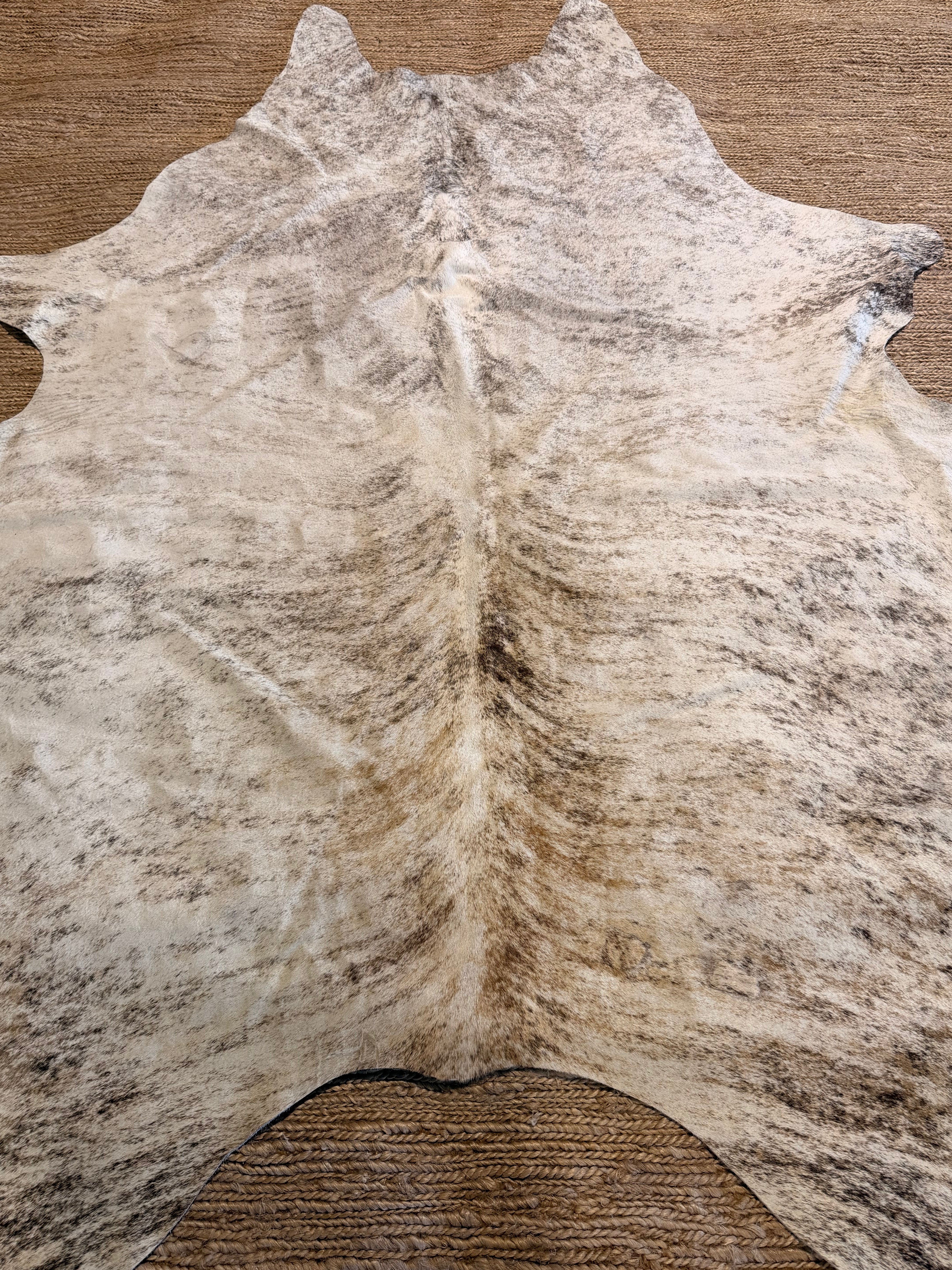 Beige WH SP Cowhide Rug 5.6x6.1
