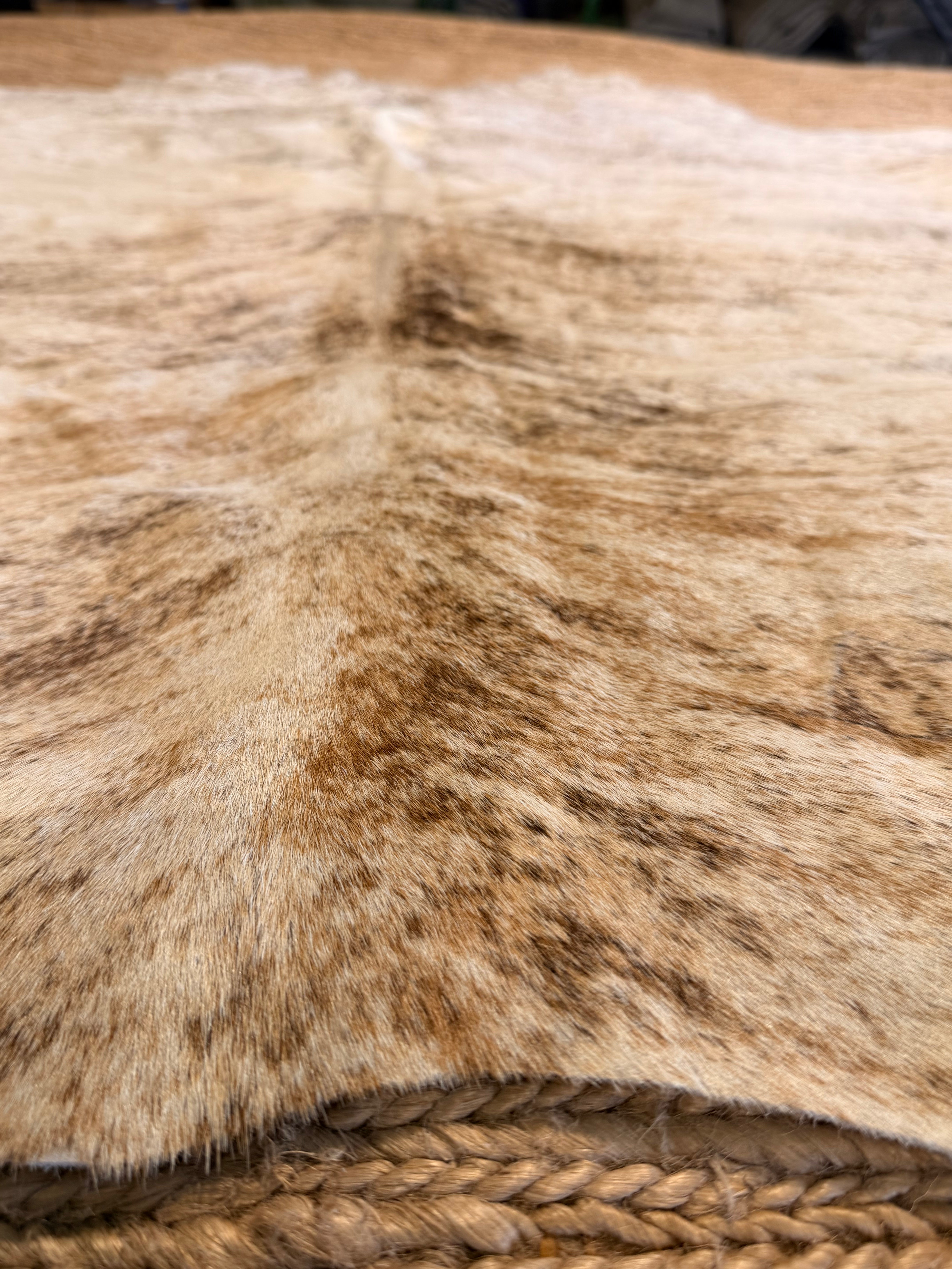 Beige WH SP Cowhide Rug 5.6x6.1