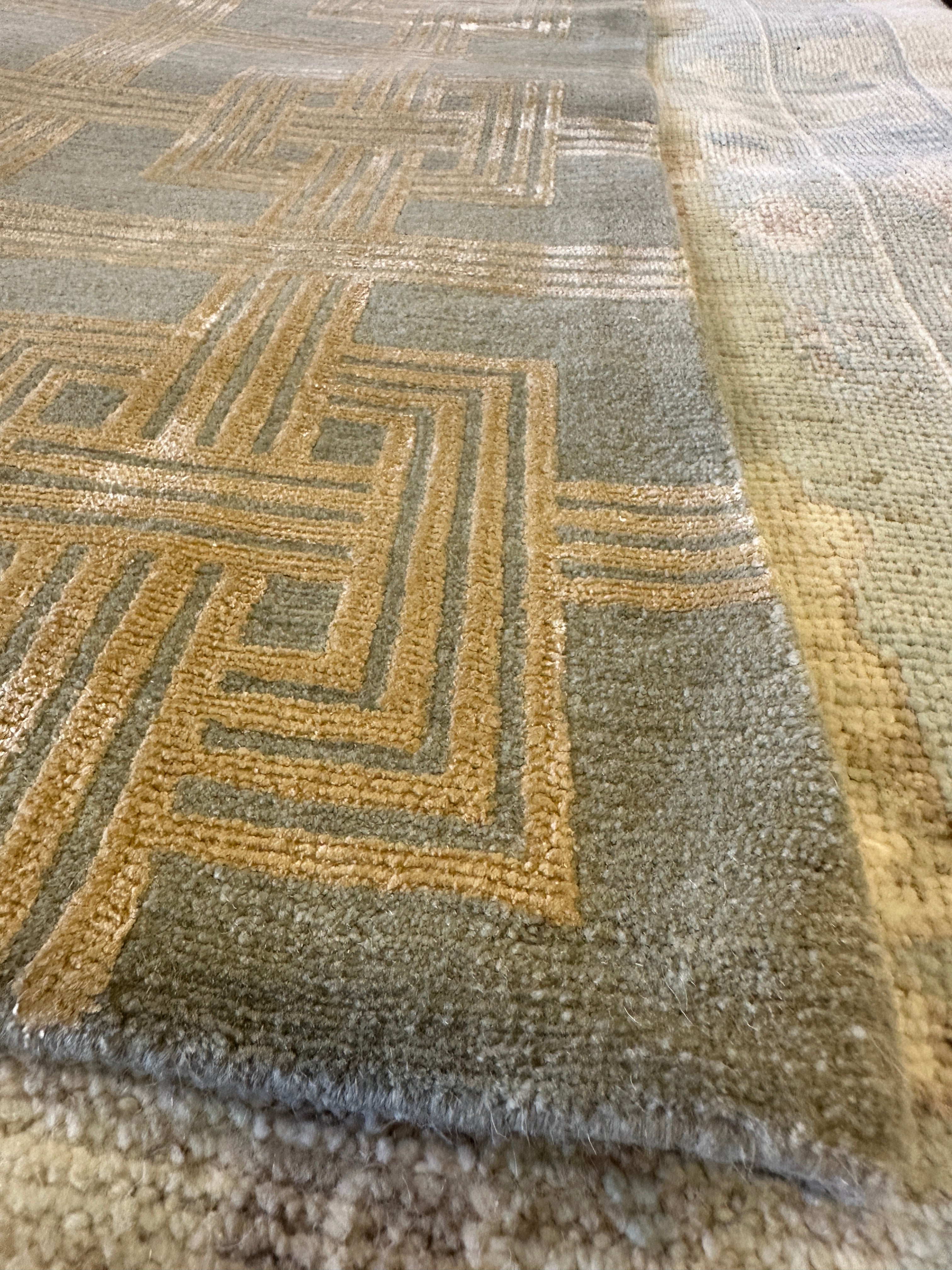 Larry L. Archie 8x10 Blue Fuse Elsa Tibetan Rug