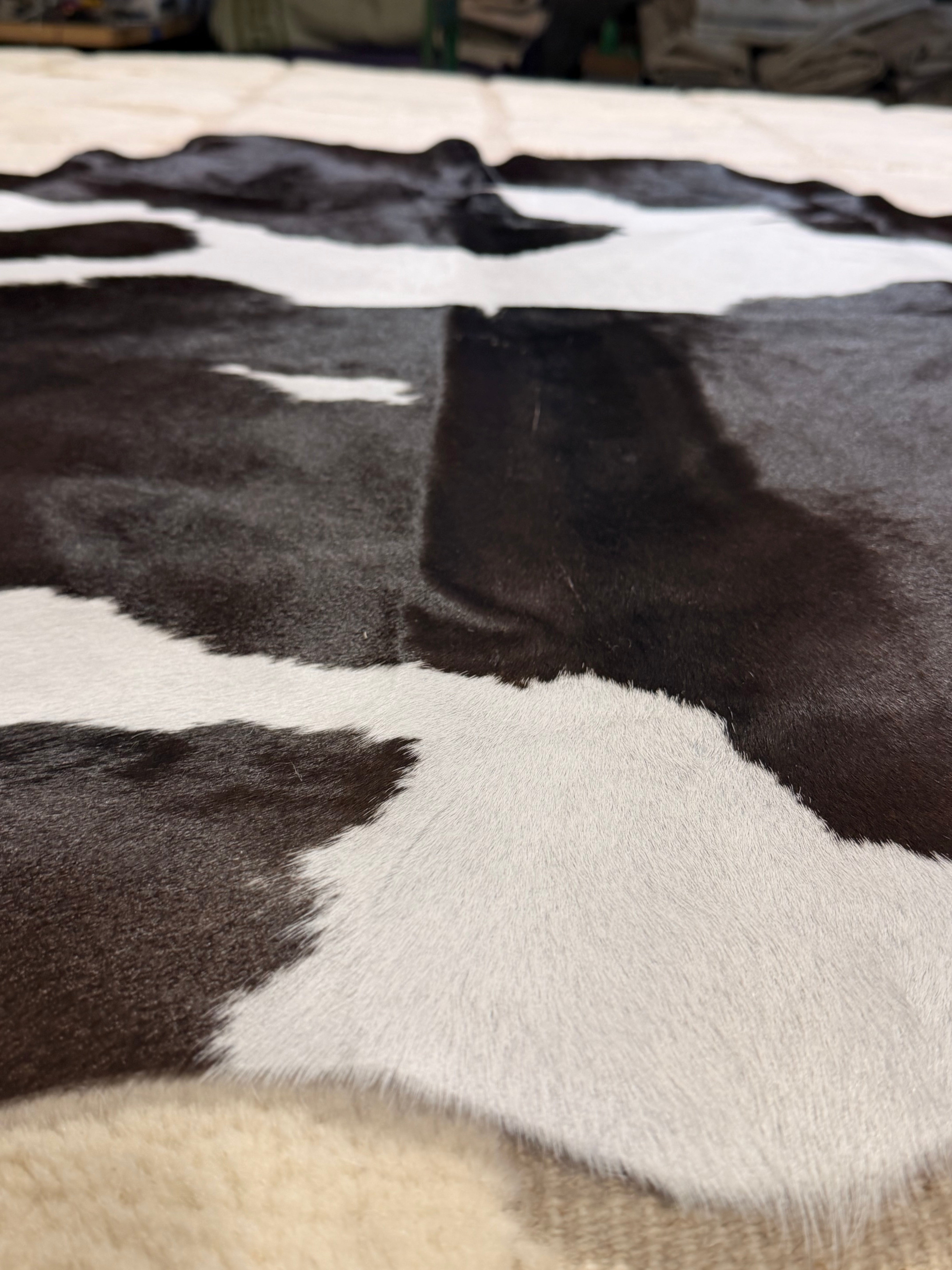 Black and White Cowhide Rug 5.8x6.6