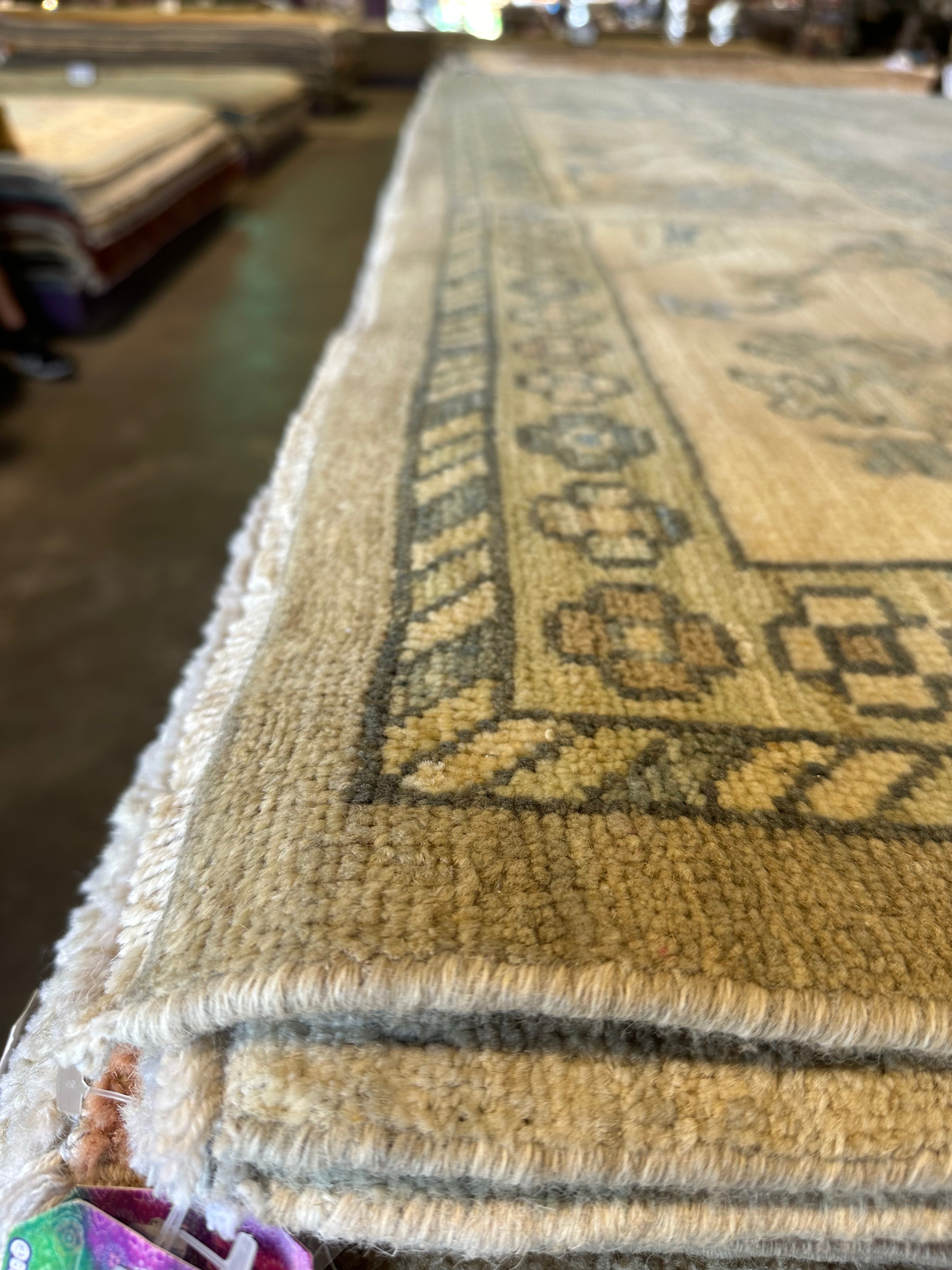 Ember Ambrose 10.4x14 Whitewash Afghani Oushak Rug
