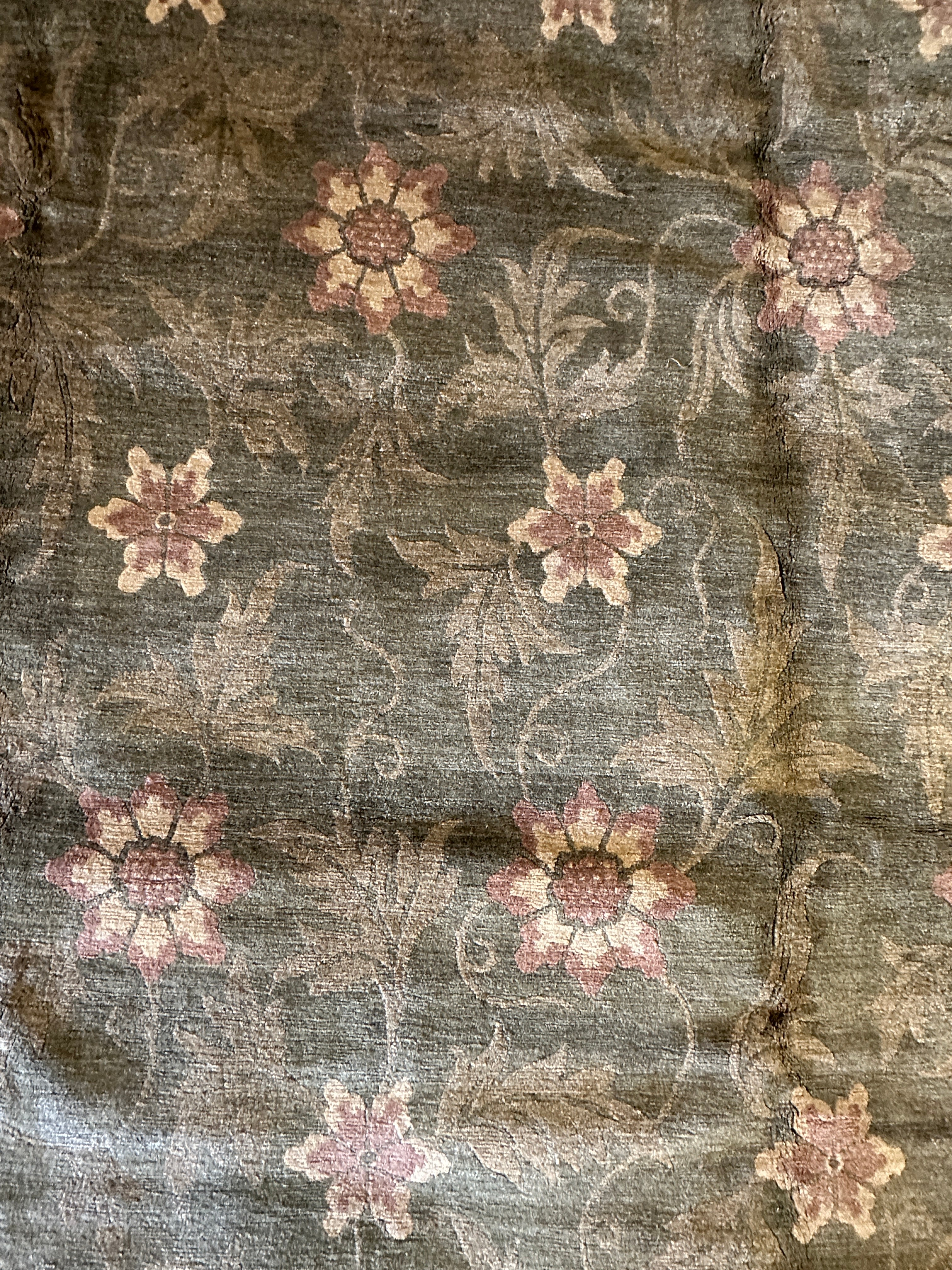 Leo Palazzo 10x14 Green Lotus Tibetan Rug