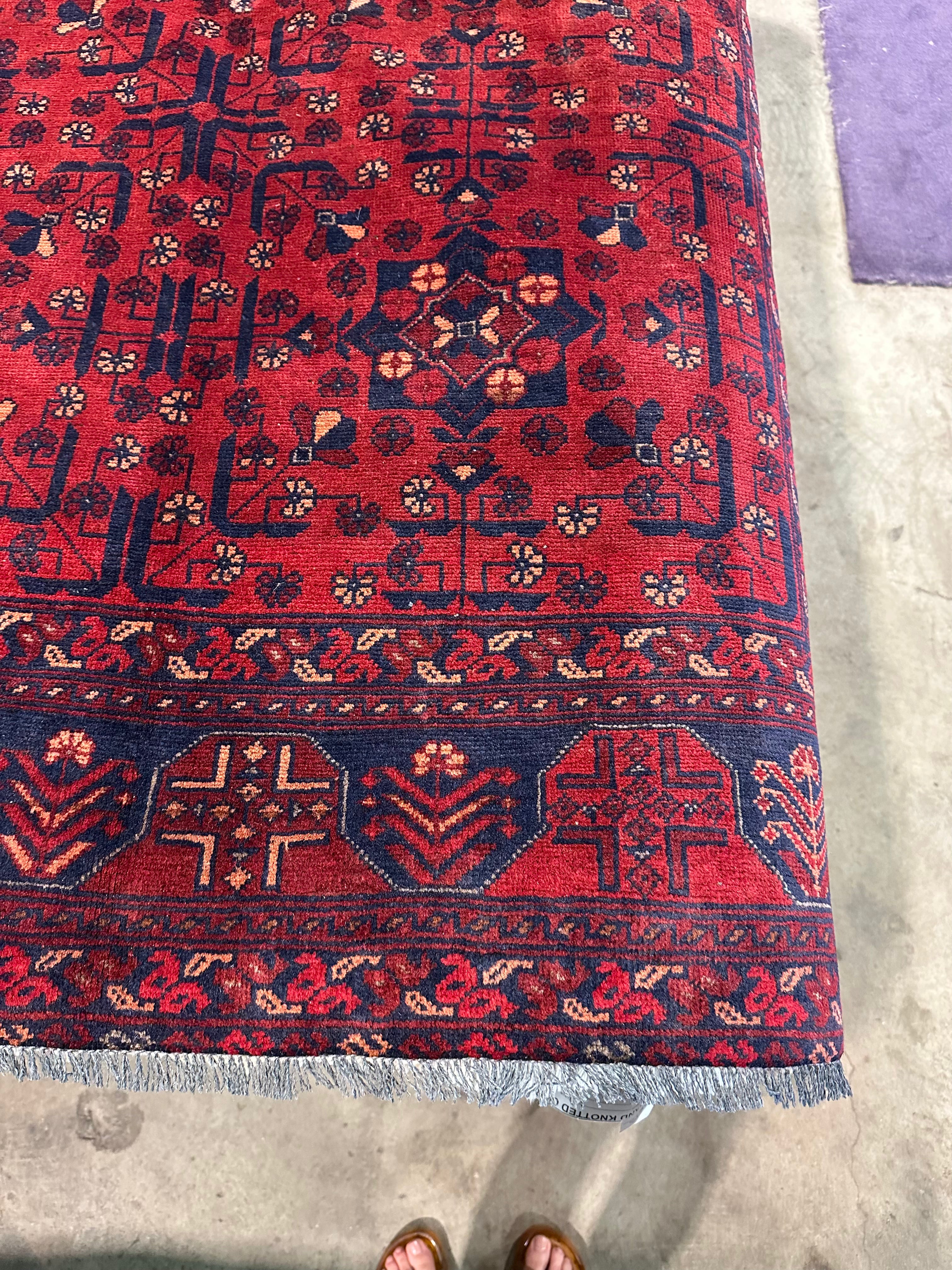 Sydney Poitier 4.11x6.4 Red Afghani Khal Muhammad Rug