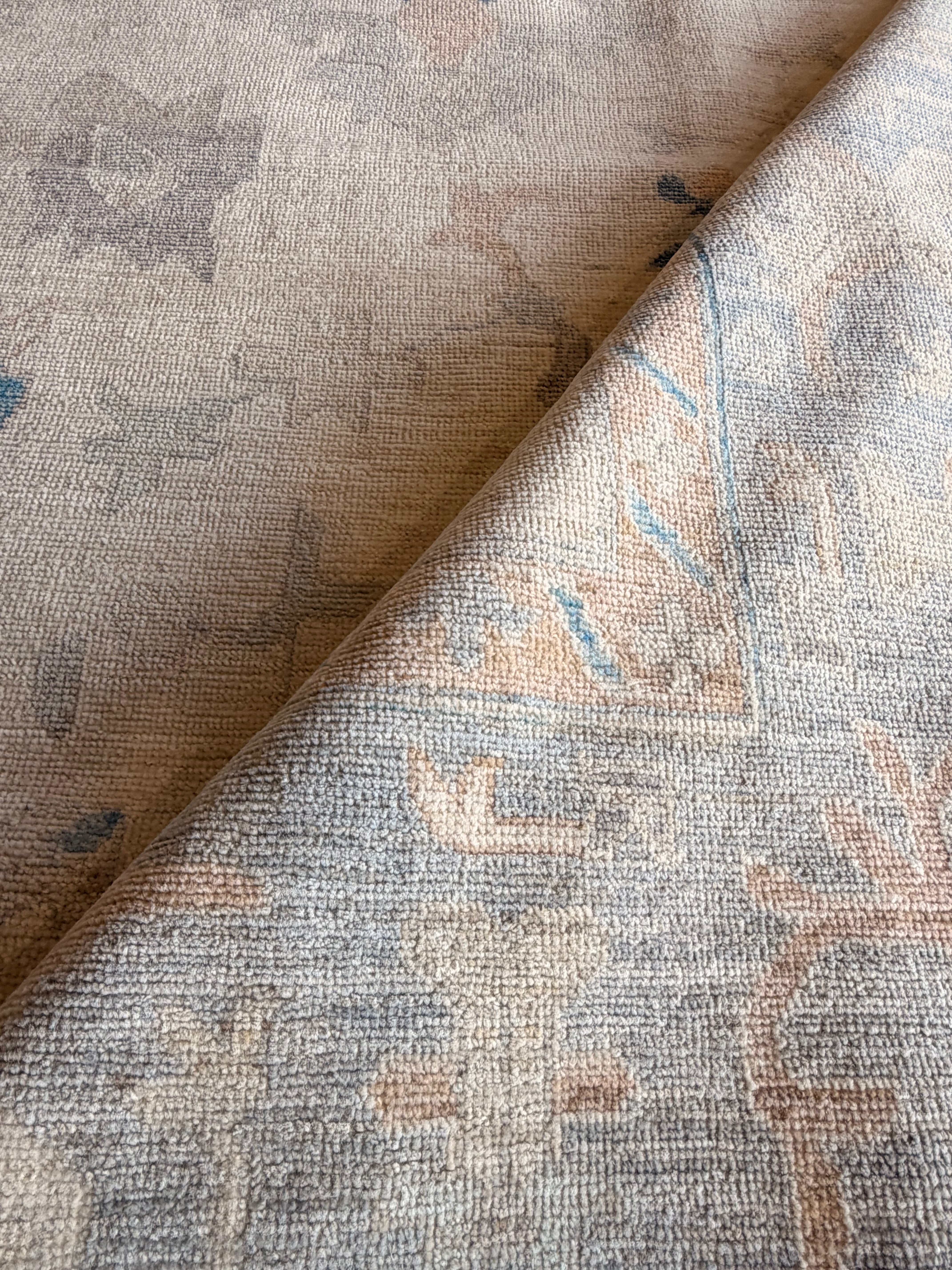 Laura Linney 9.1x11.9 Blue Afghani Whitewashed Oushak