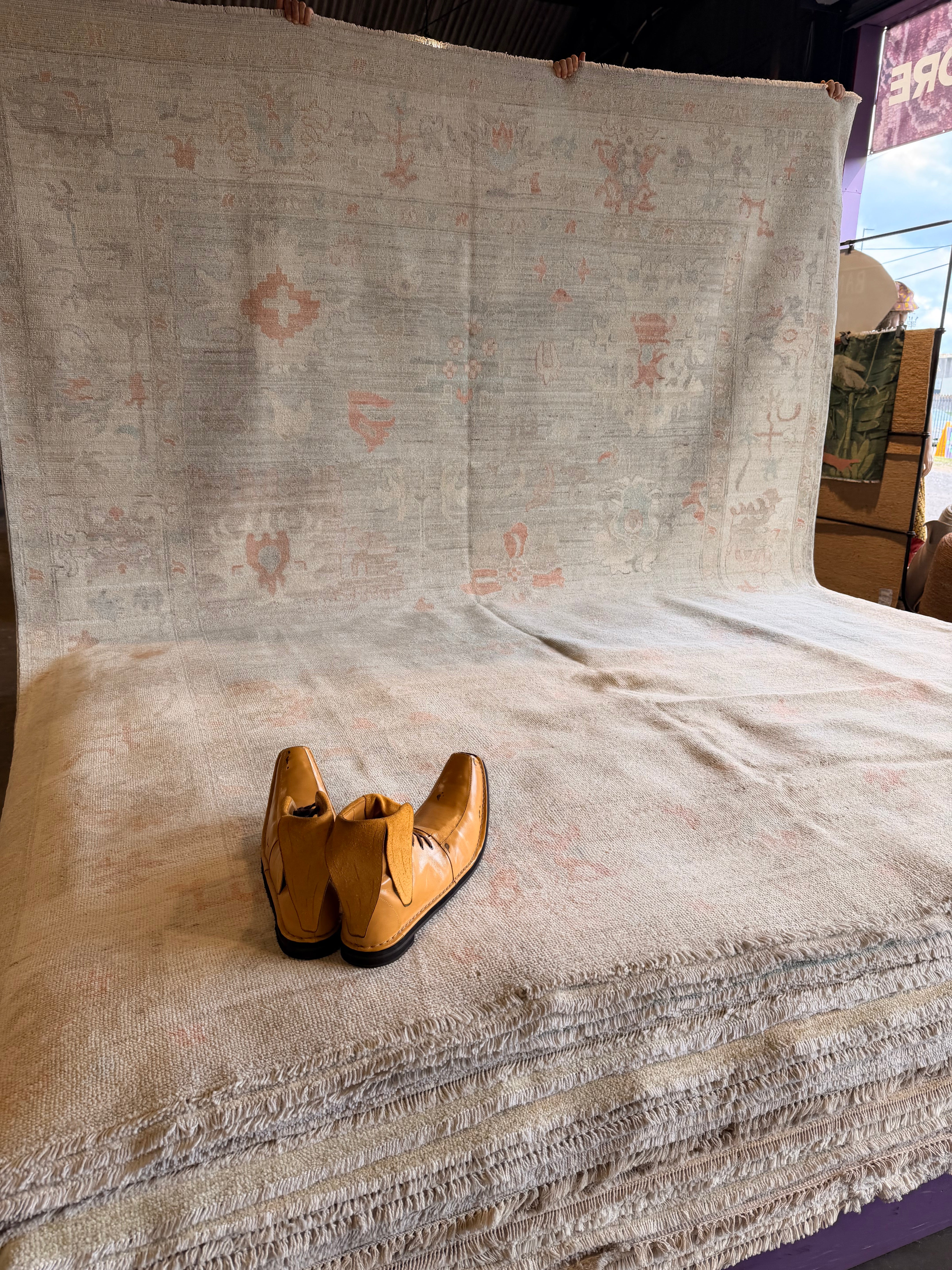 Mel Whitney 9.2x11.8 Ivory and Pink Afghani Whitewashed Oushak