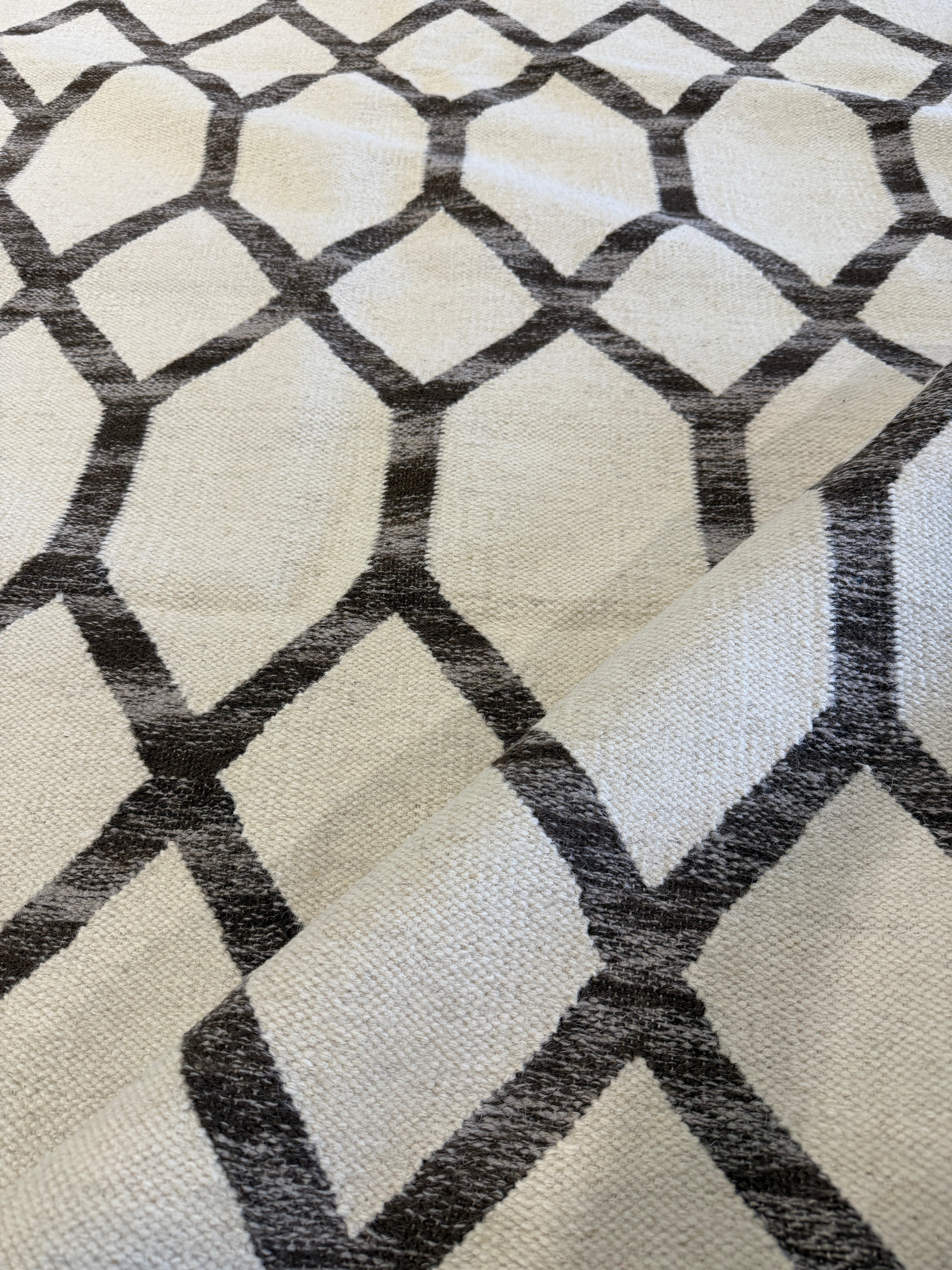 Fisher Heights 8.3x10 Handwoven White and Brown Durrie Rug CLEARANCE 50% OFF