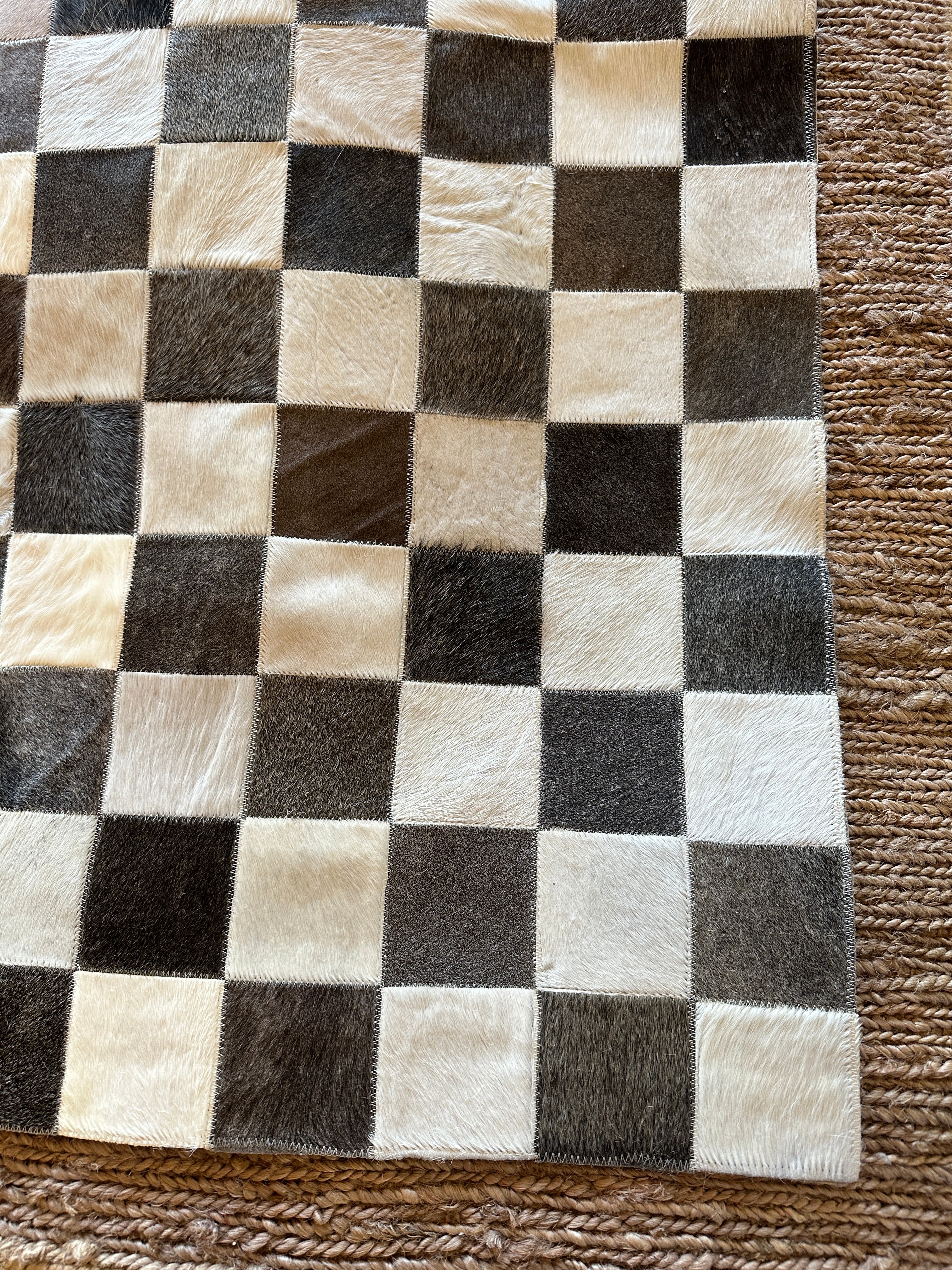 Brisket 7.10x9.10 Black and White Checkerboard Cowhide Rug