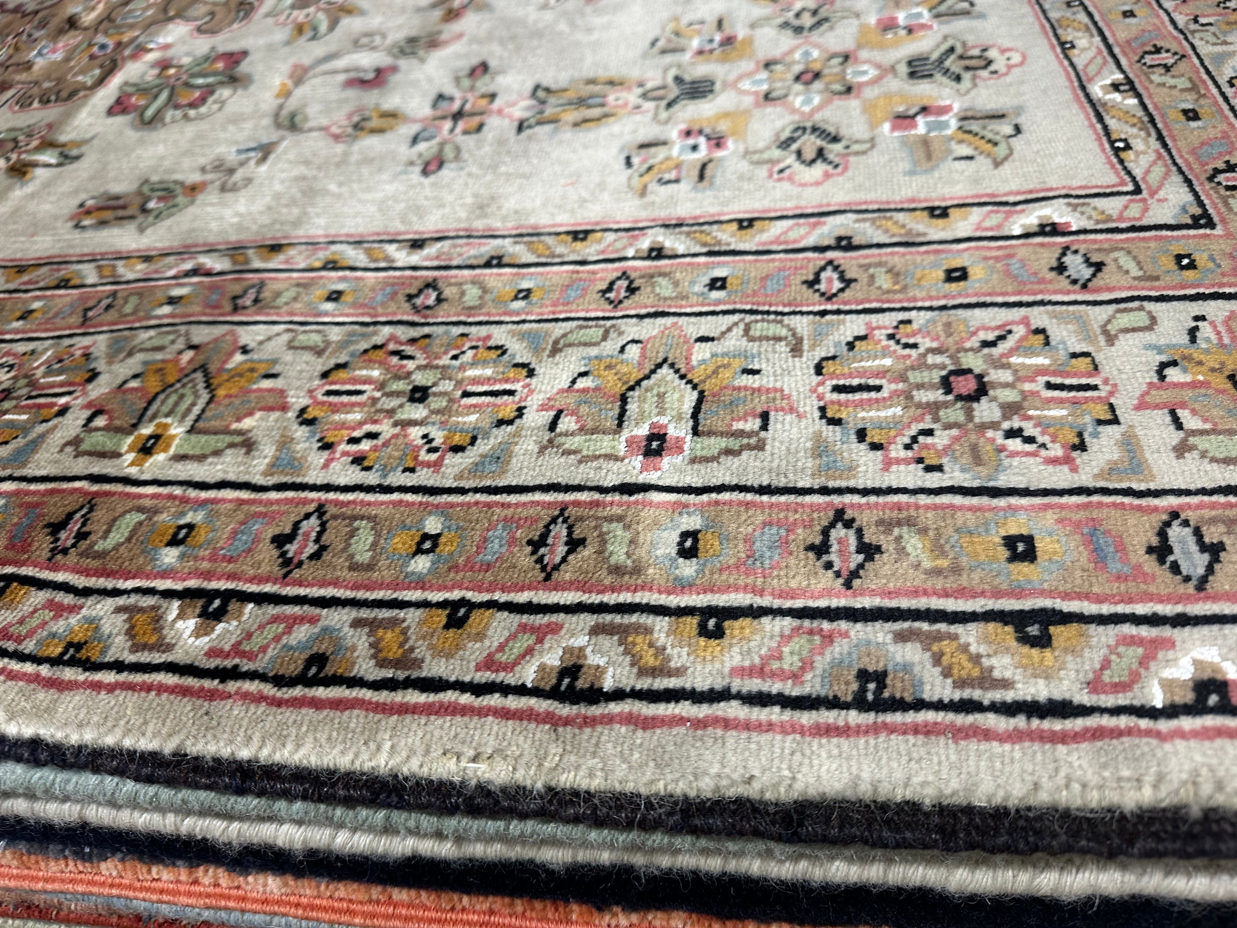 Maggie Foyer 4.6x6.8 Cream Afghani Fine Jaldar Rug